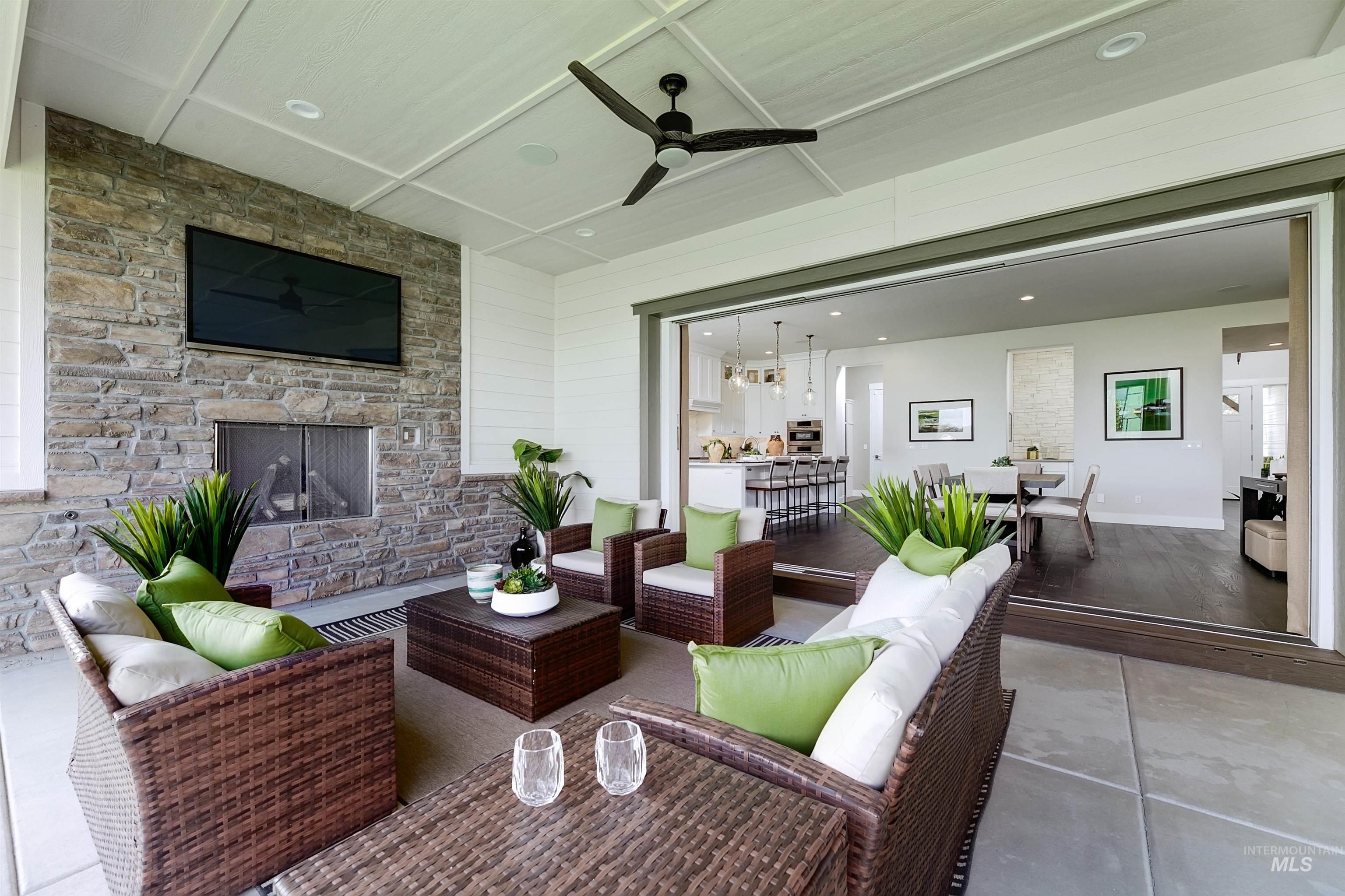 104 S Gresham Way Property Photo 20