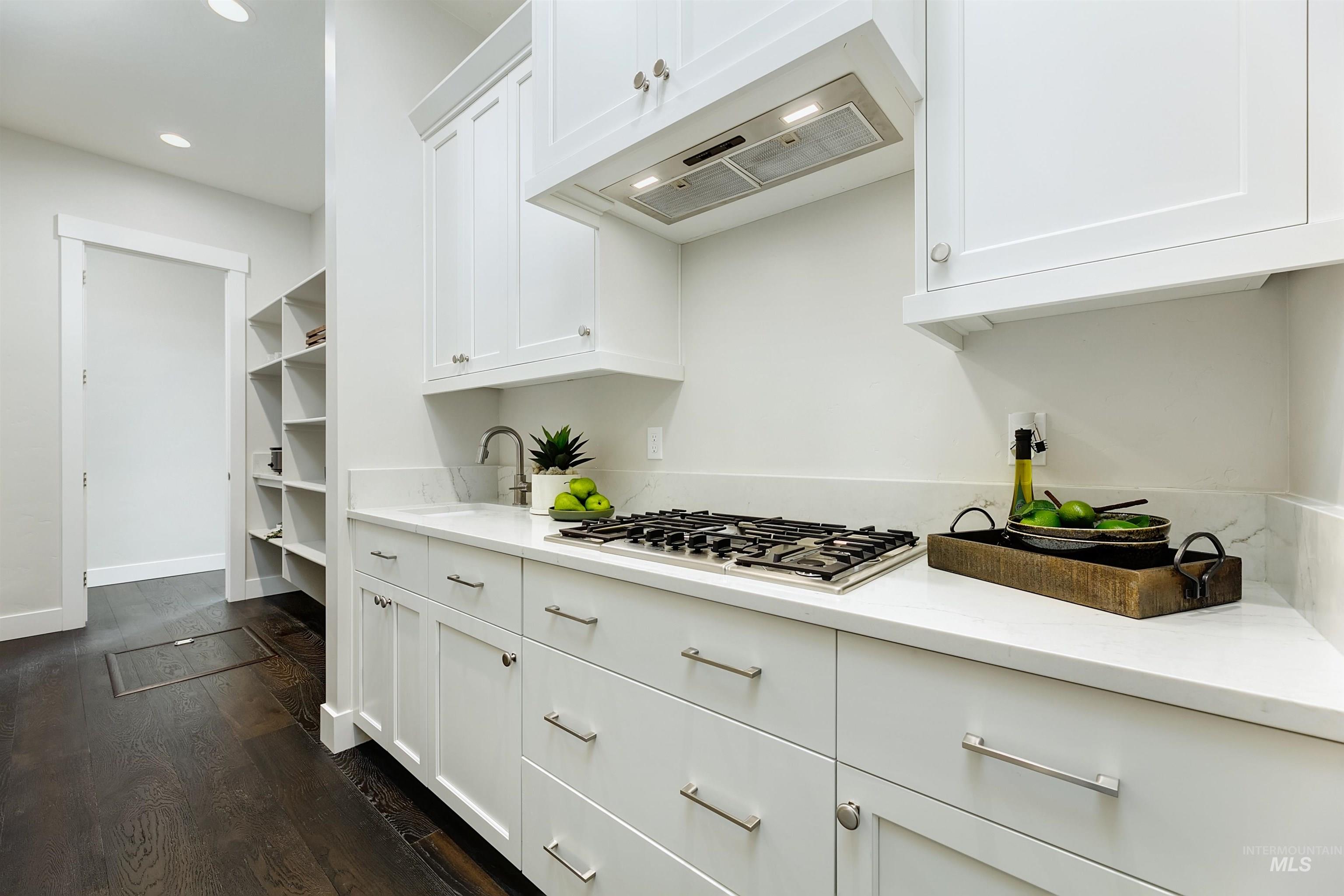 104 S Gresham Way Property Photo 28