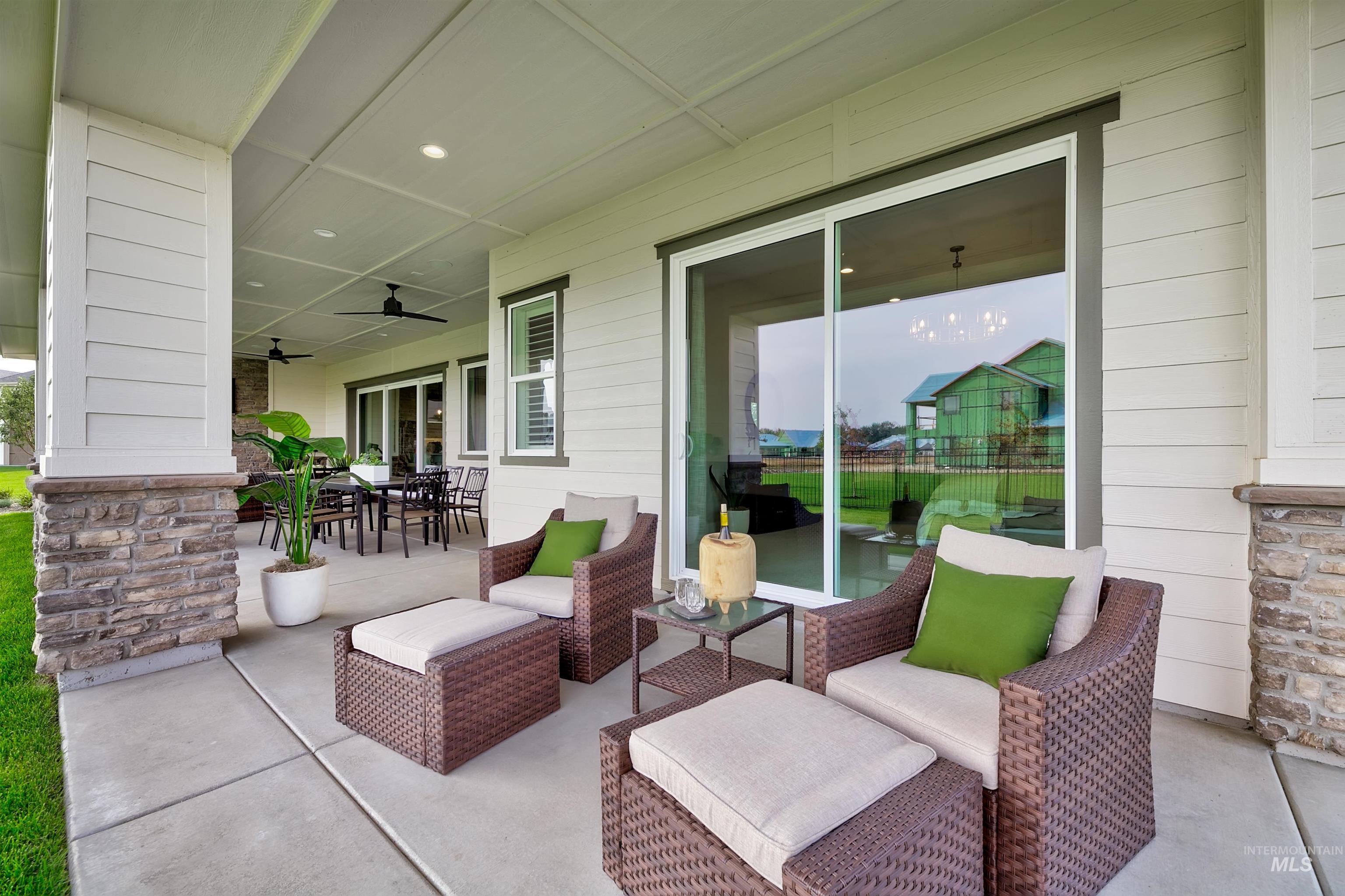 104 S Gresham Way Property Photo 39