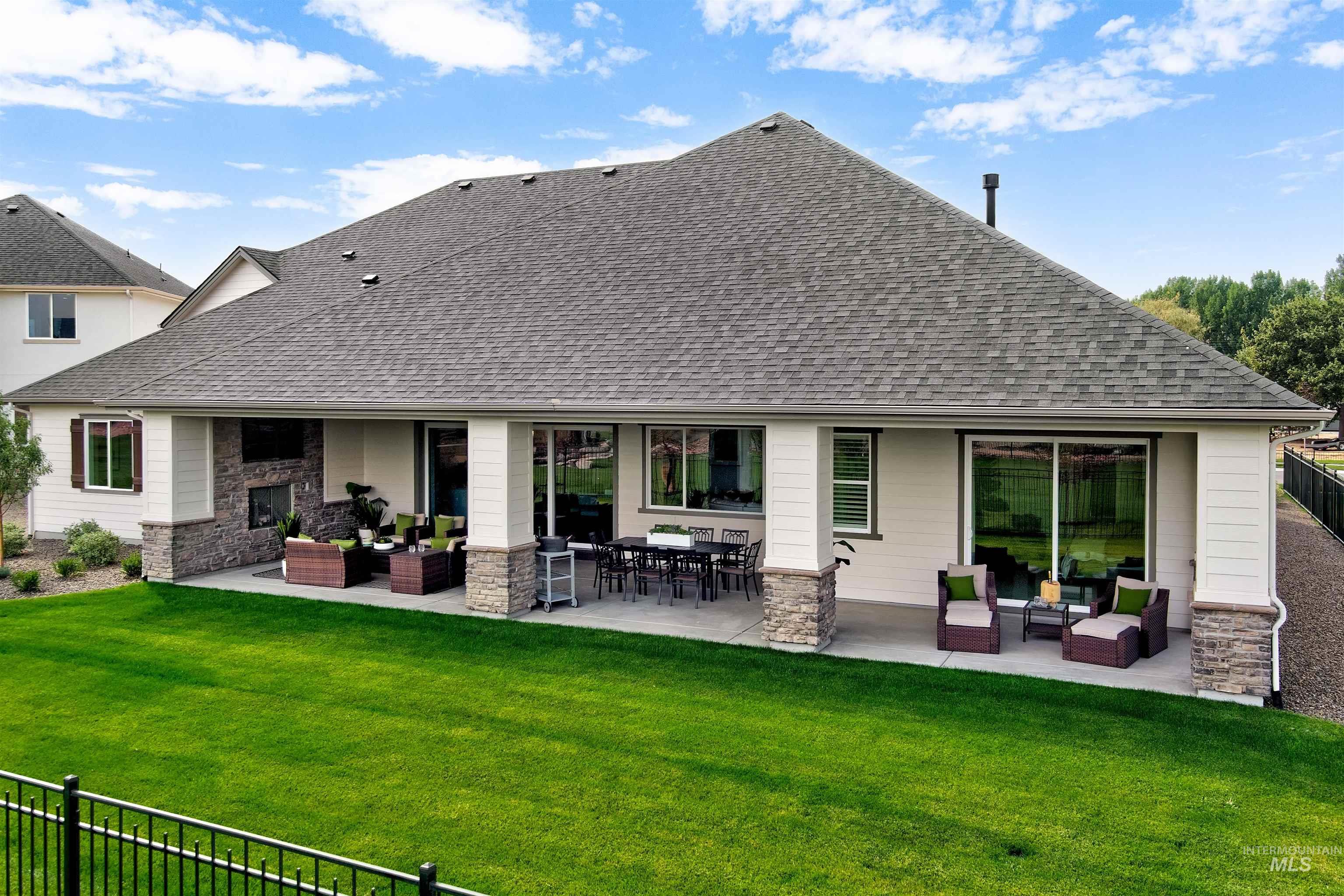 104 S Gresham Way Property Photo 44