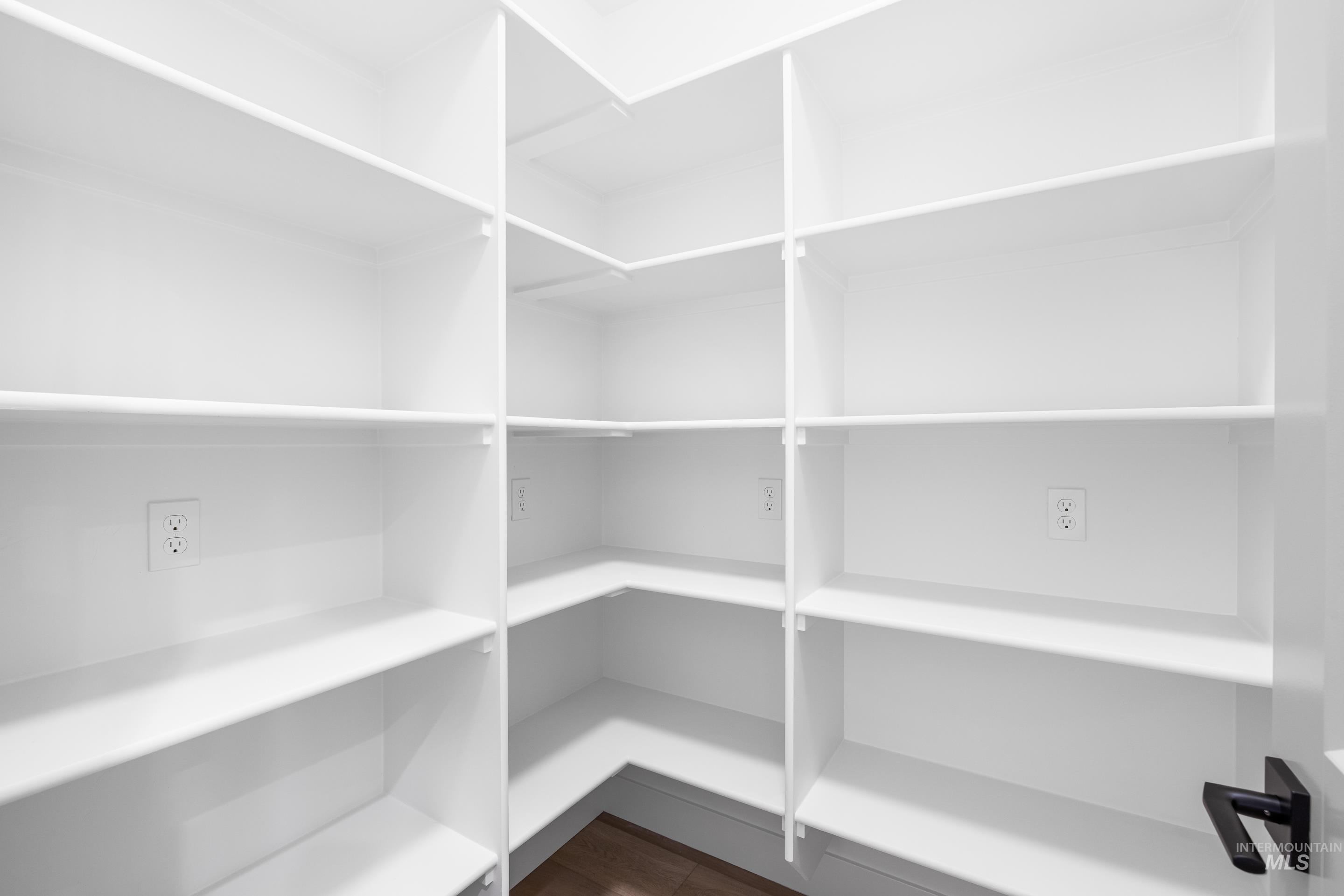 1279 E Andes Drive Property Photo 17