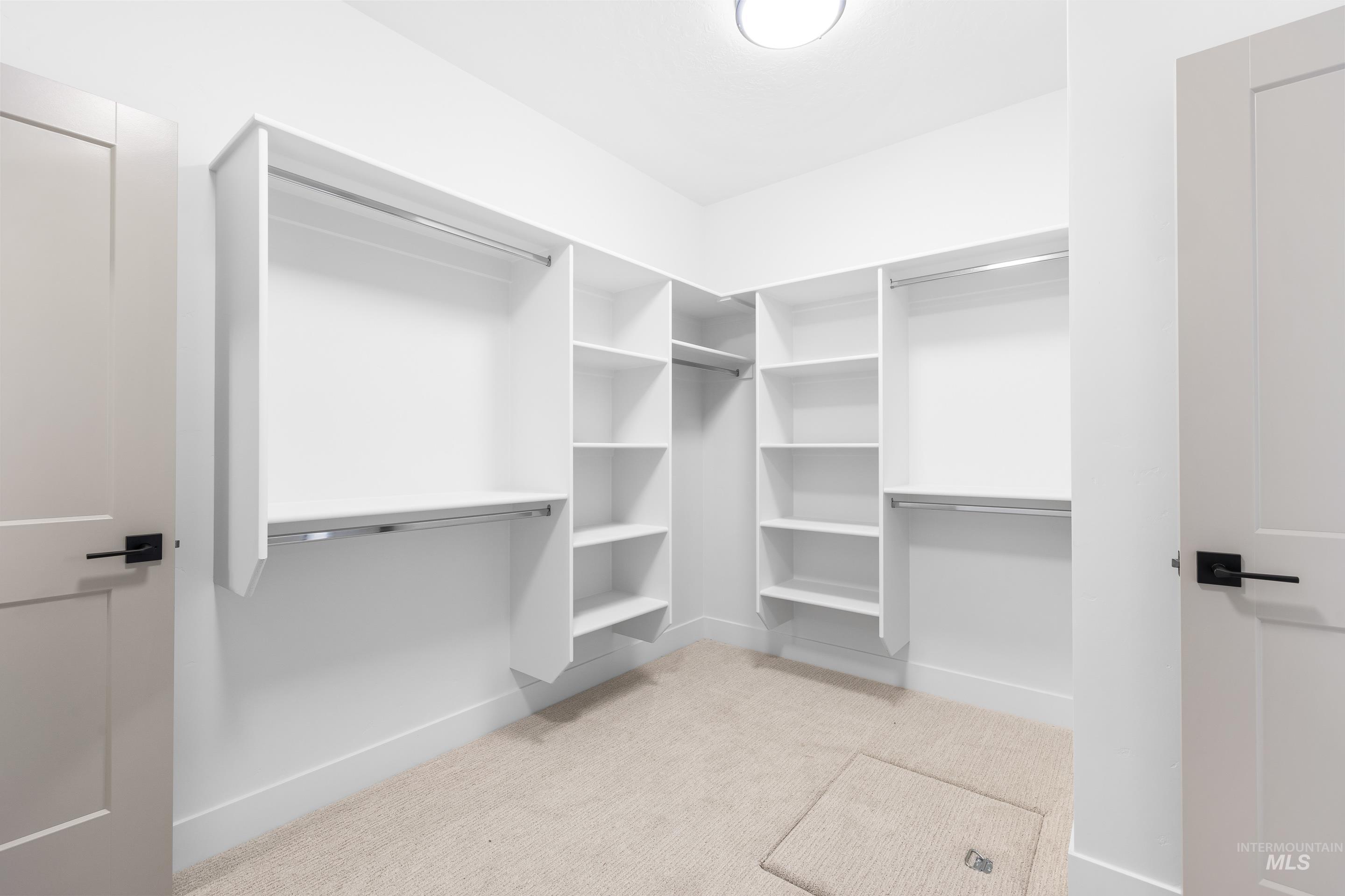 1279 E Andes Drive Property Photo 32