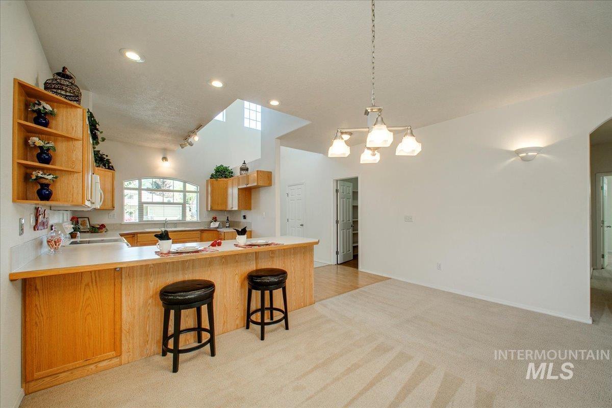 9237 W Kingsgate Ct Property Photo 9