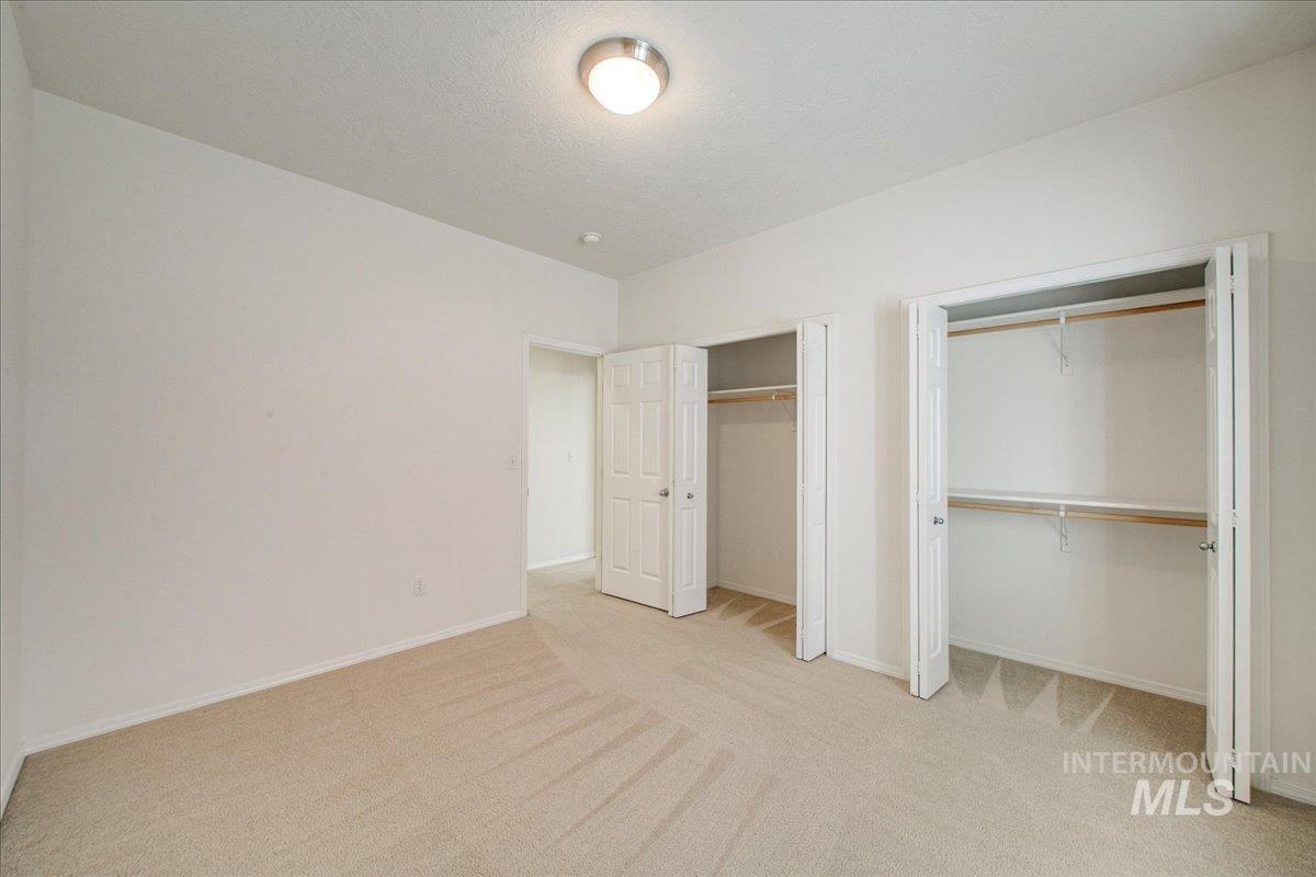 9237 W Kingsgate Ct Property Photo 18