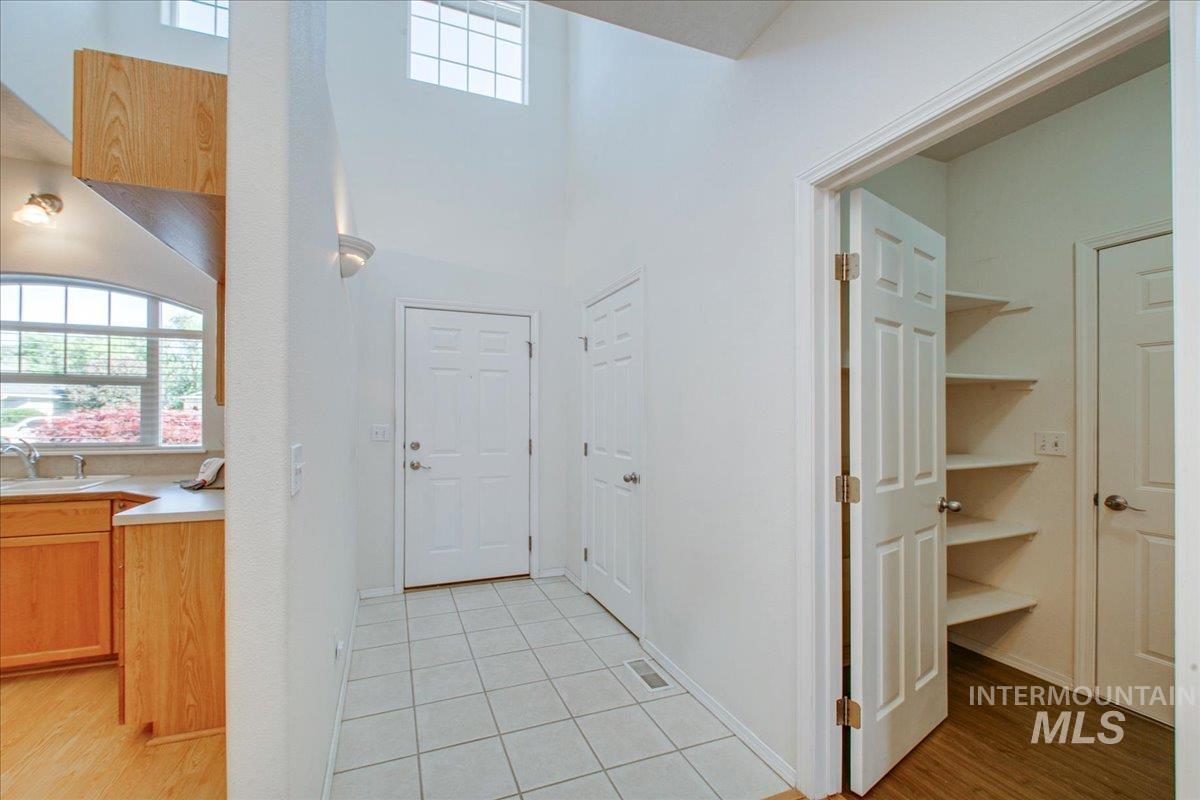 9237 W Kingsgate Ct Property Photo 24