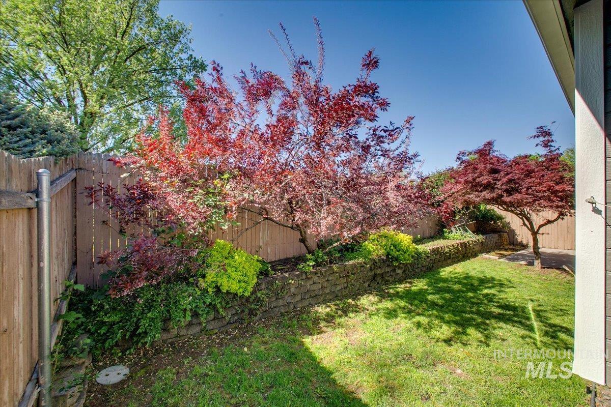 9237 W Kingsgate Ct Property Photo 31