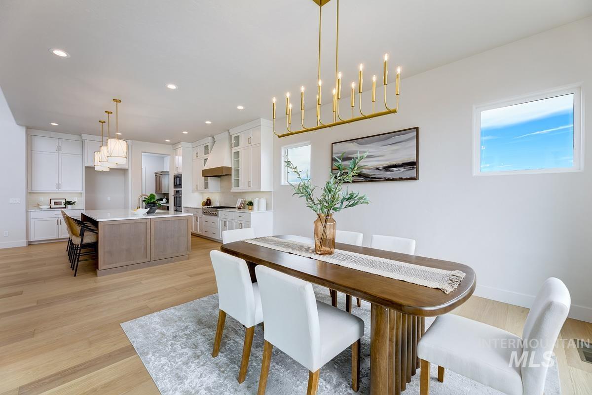 7026 Saddle Bred Way Property Photo 12