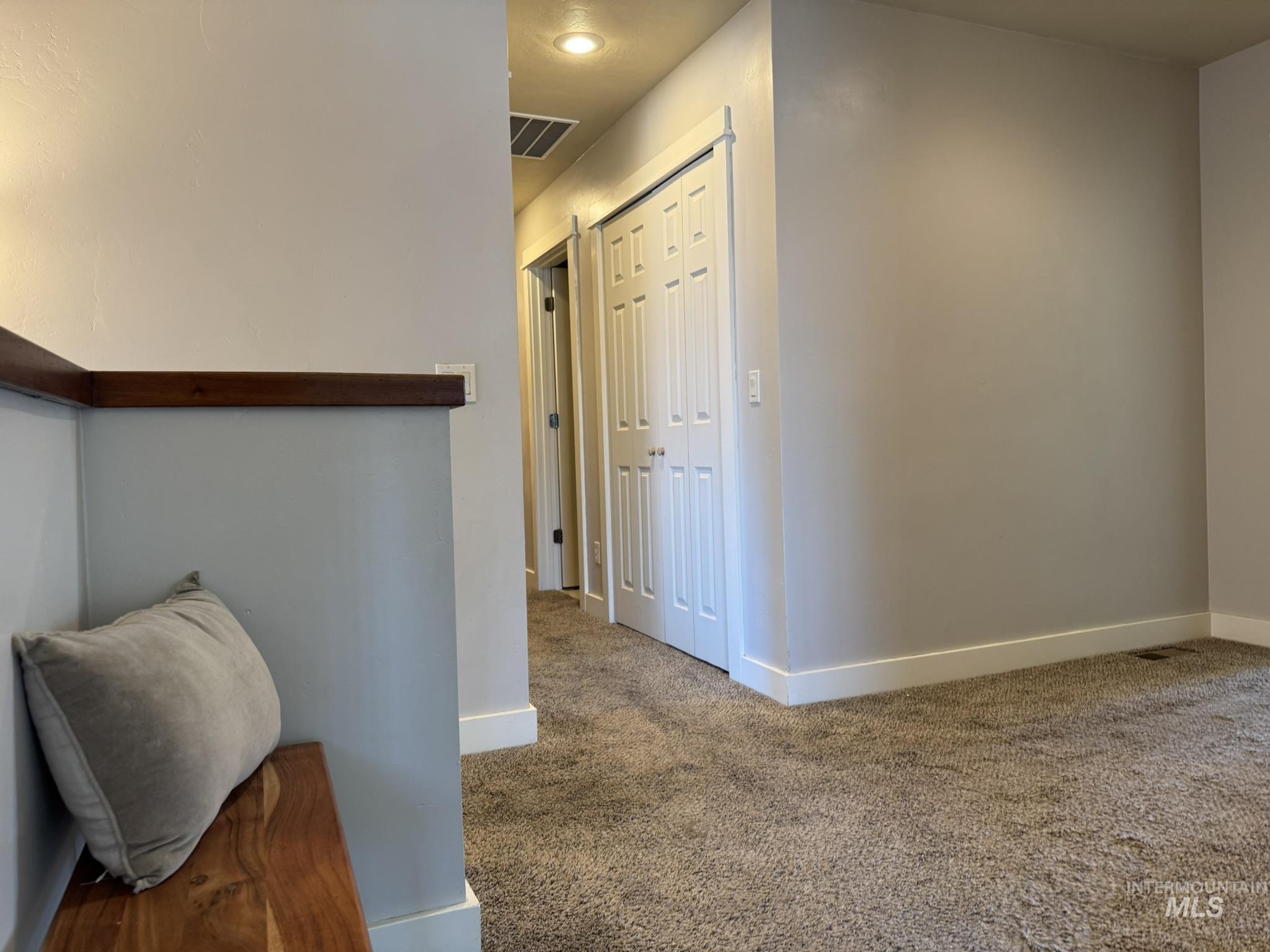 140 W Valley Road Property Photo 27