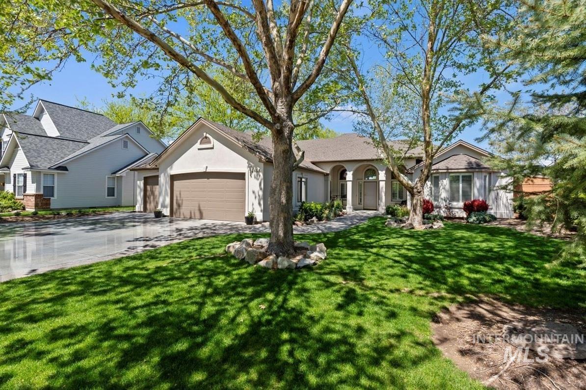 2638 E Green Canyon Dr. Property Photo 1