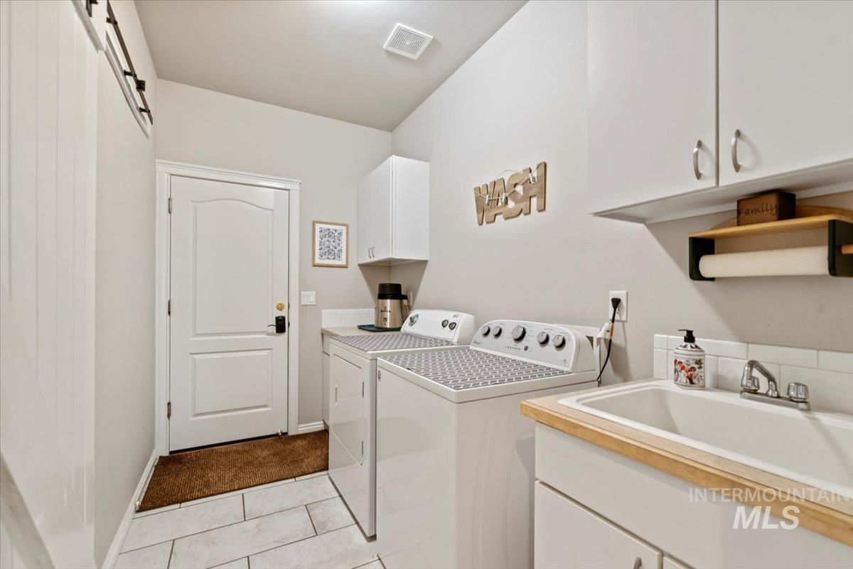 2638 E Green Canyon Dr. Property Photo 19