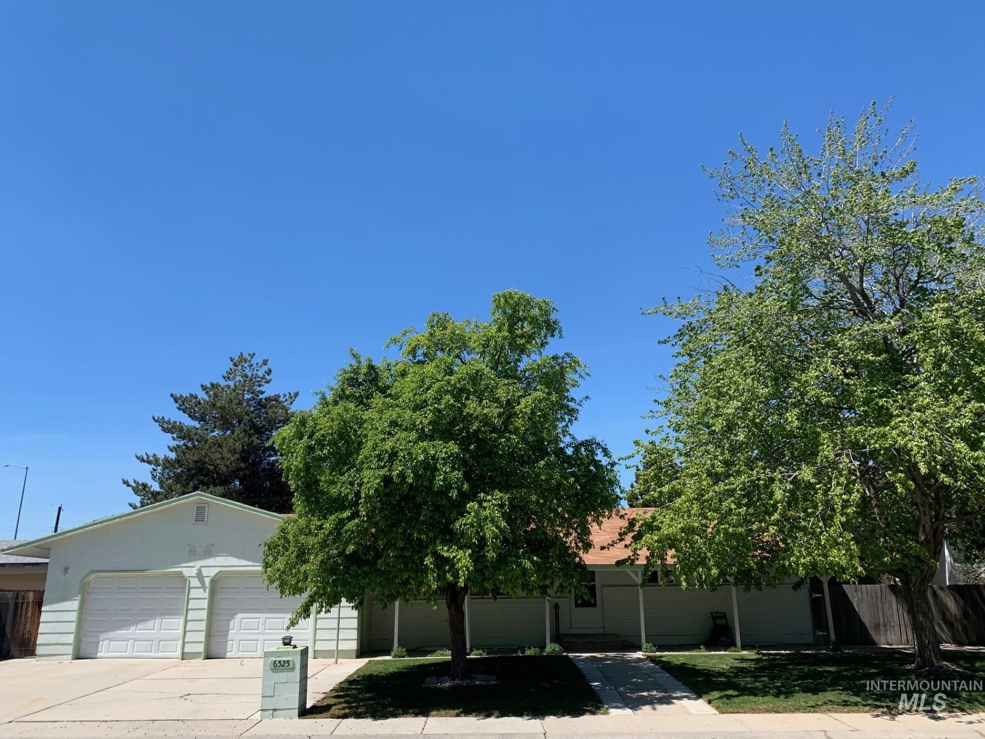 6525 W Grandview Dr. Property Photo