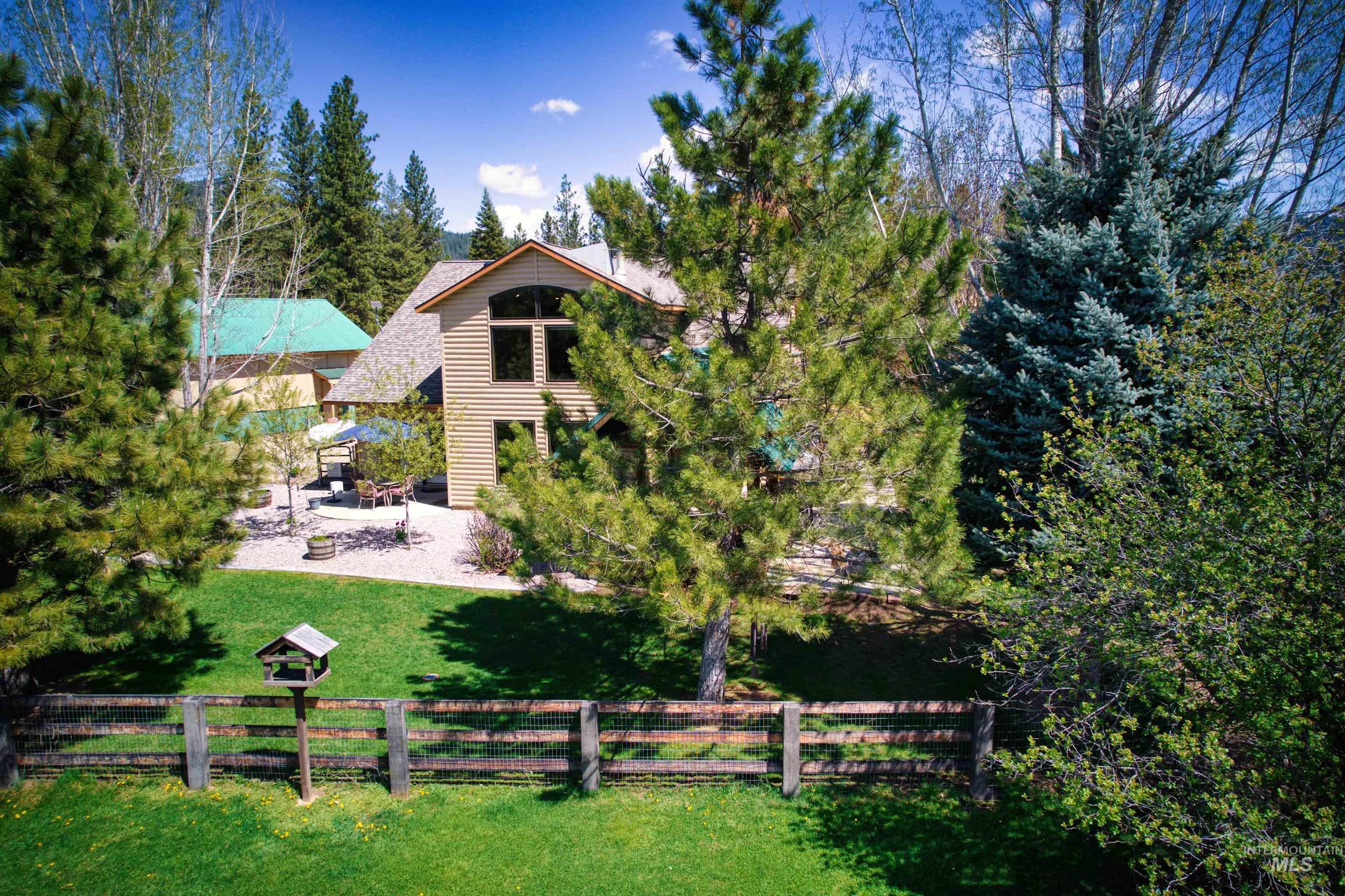 15 Skyline Lane Property Photo 1
