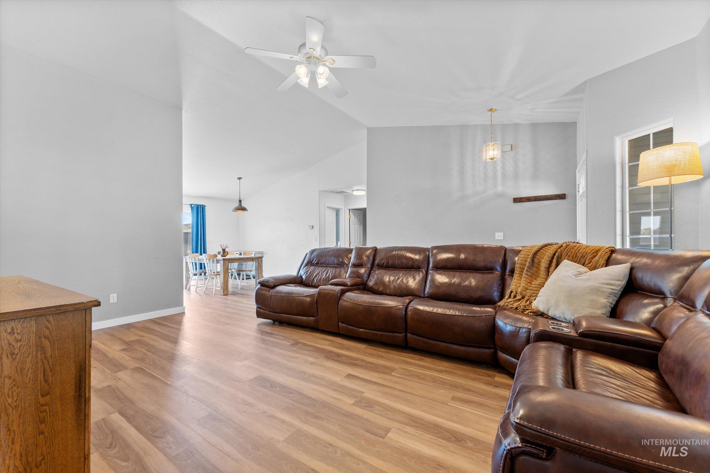 1505 Peregrine Dr Property Photo 5