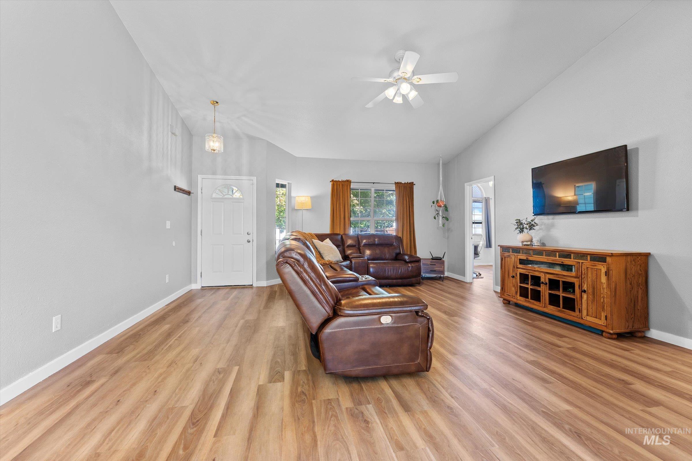 1505 Peregrine Dr Property Photo 7
