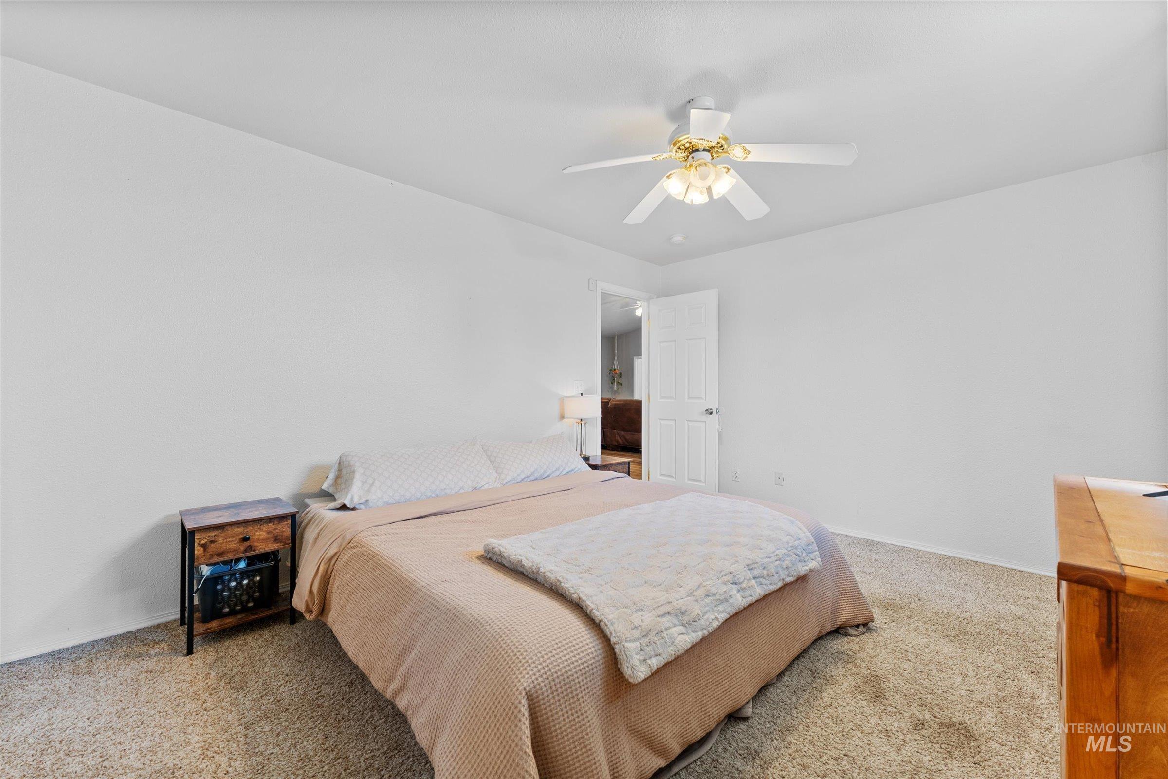 1505 Peregrine Dr Property Photo 17