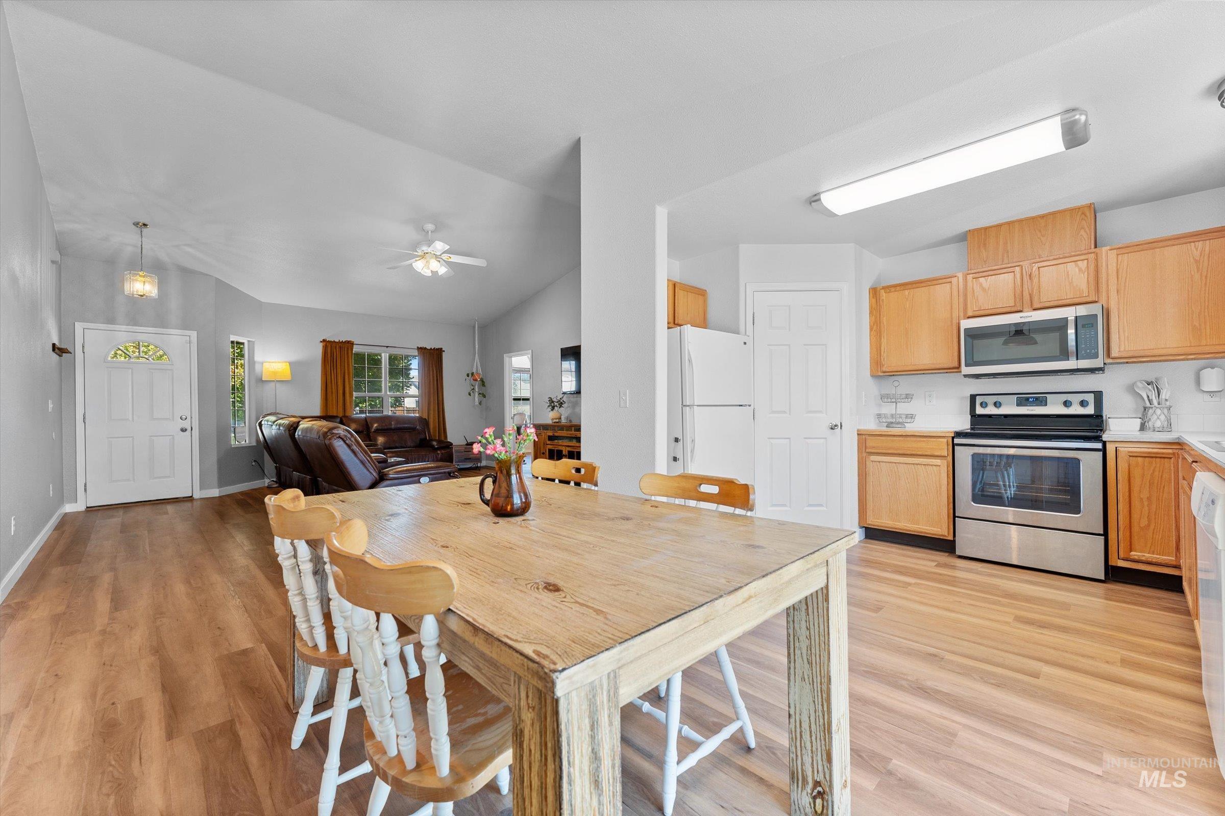 1505 Peregrine Dr Property Photo 21