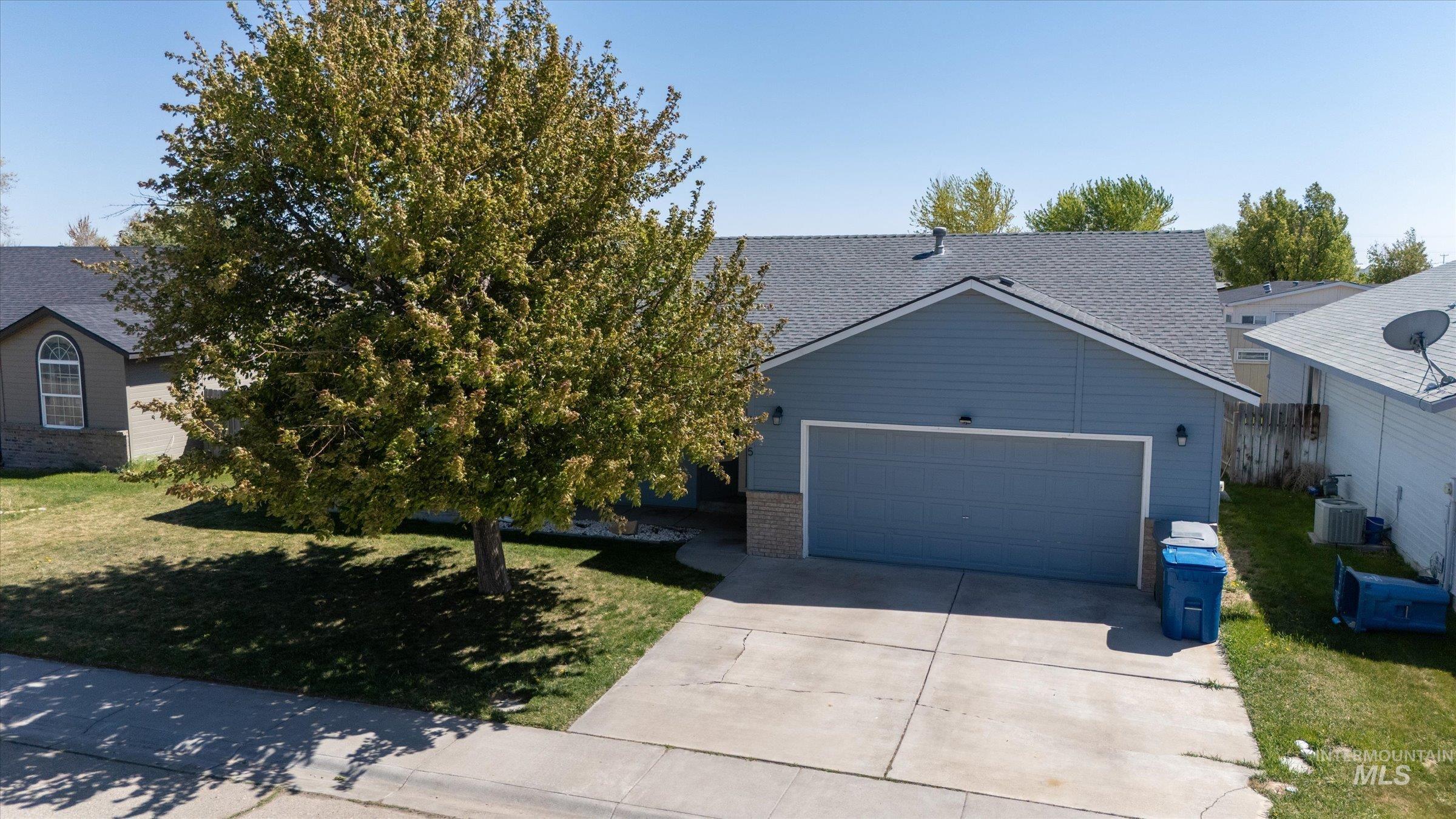1505 Peregrine Dr Property Photo 30