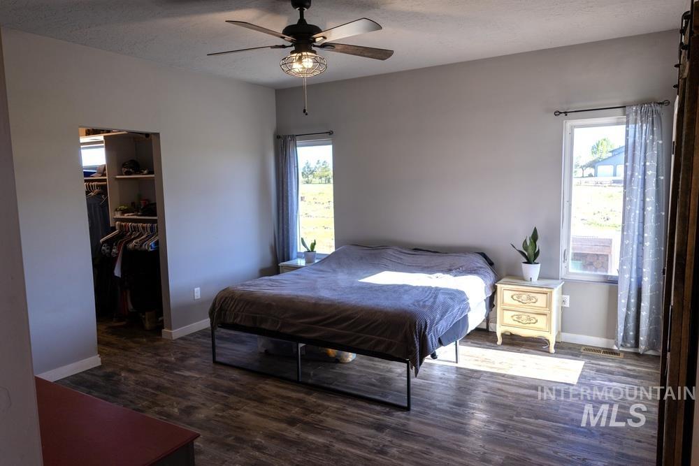 2190 Coyote Run Property Photo 19