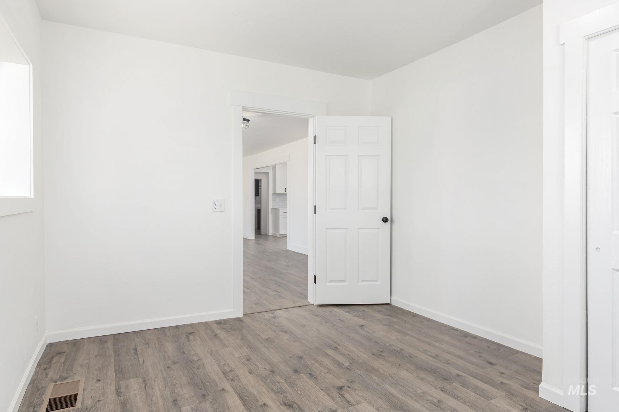 2315 E Chicago Court Property Photo 21