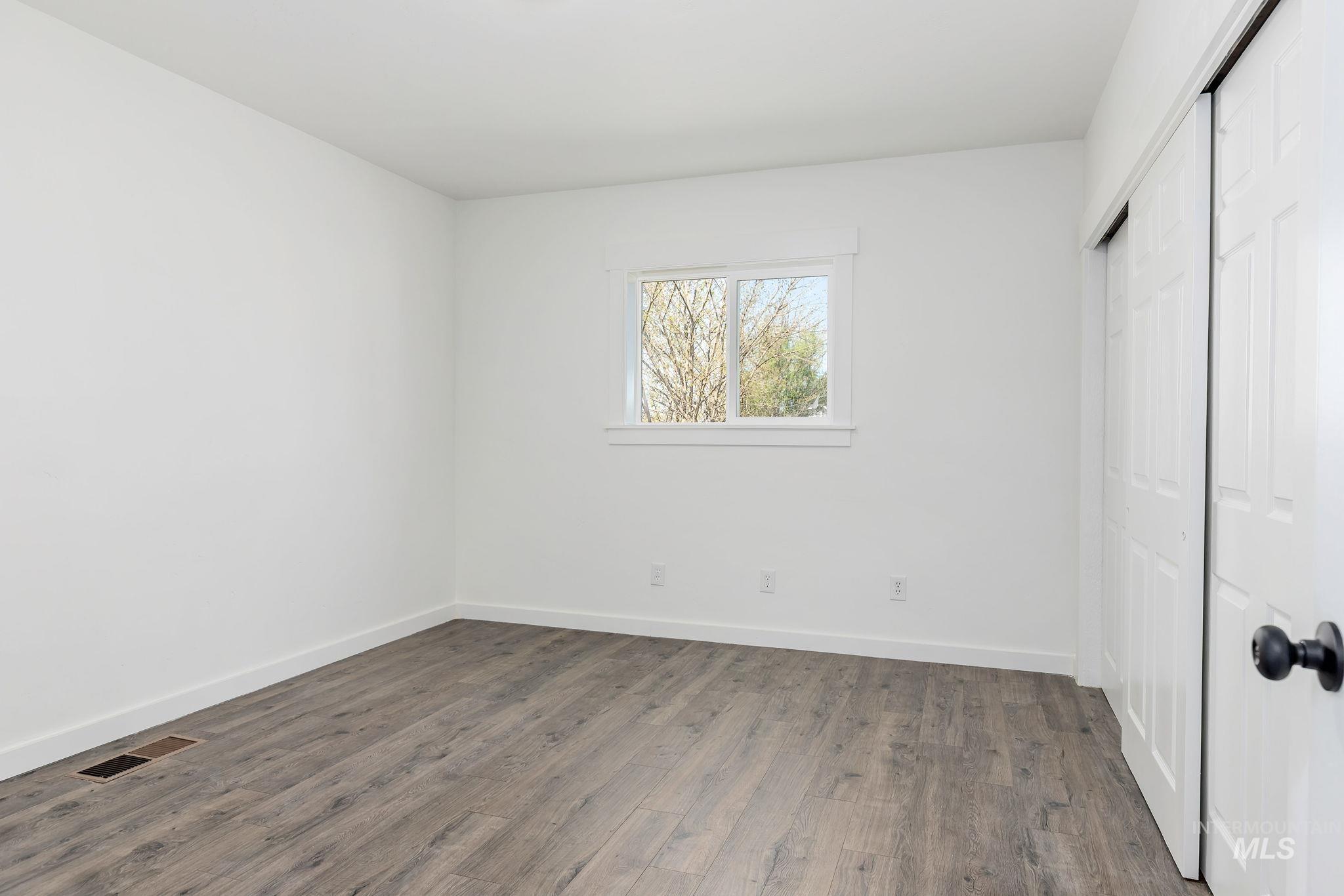 2315 E Chicago Court Property Photo 22