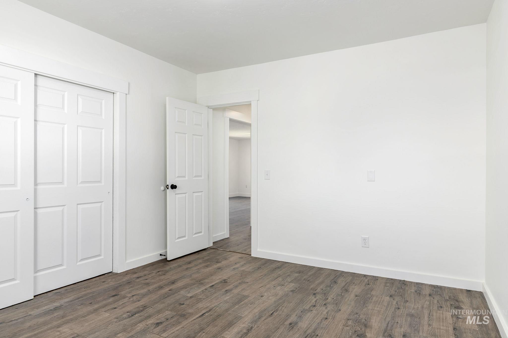 2315 E Chicago Court Property Photo 23