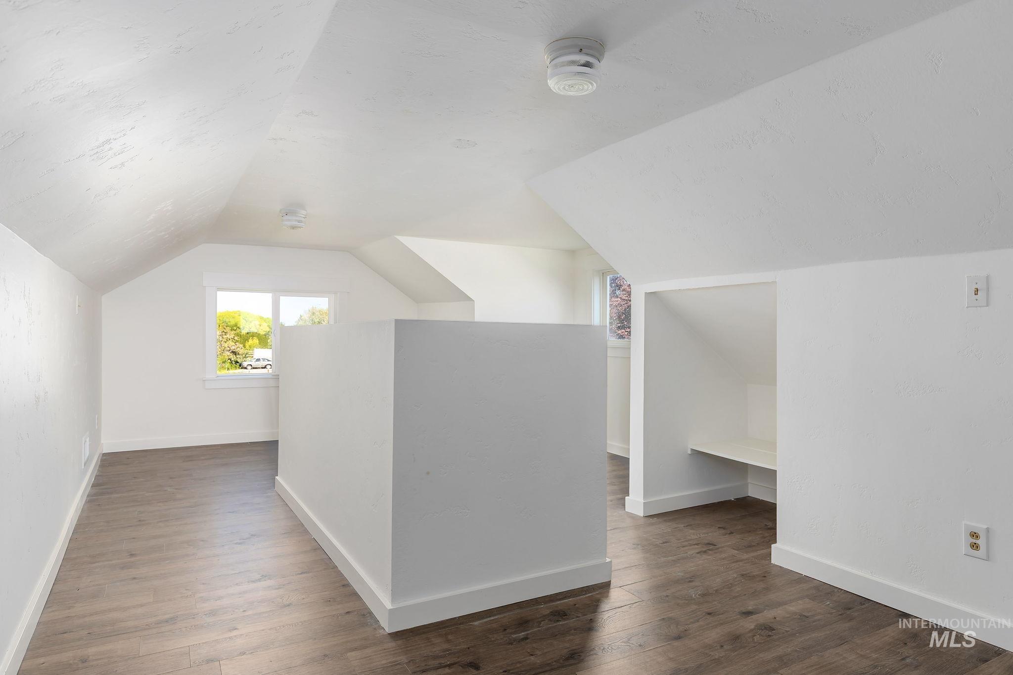 2315 E Chicago Court Property Photo 27
