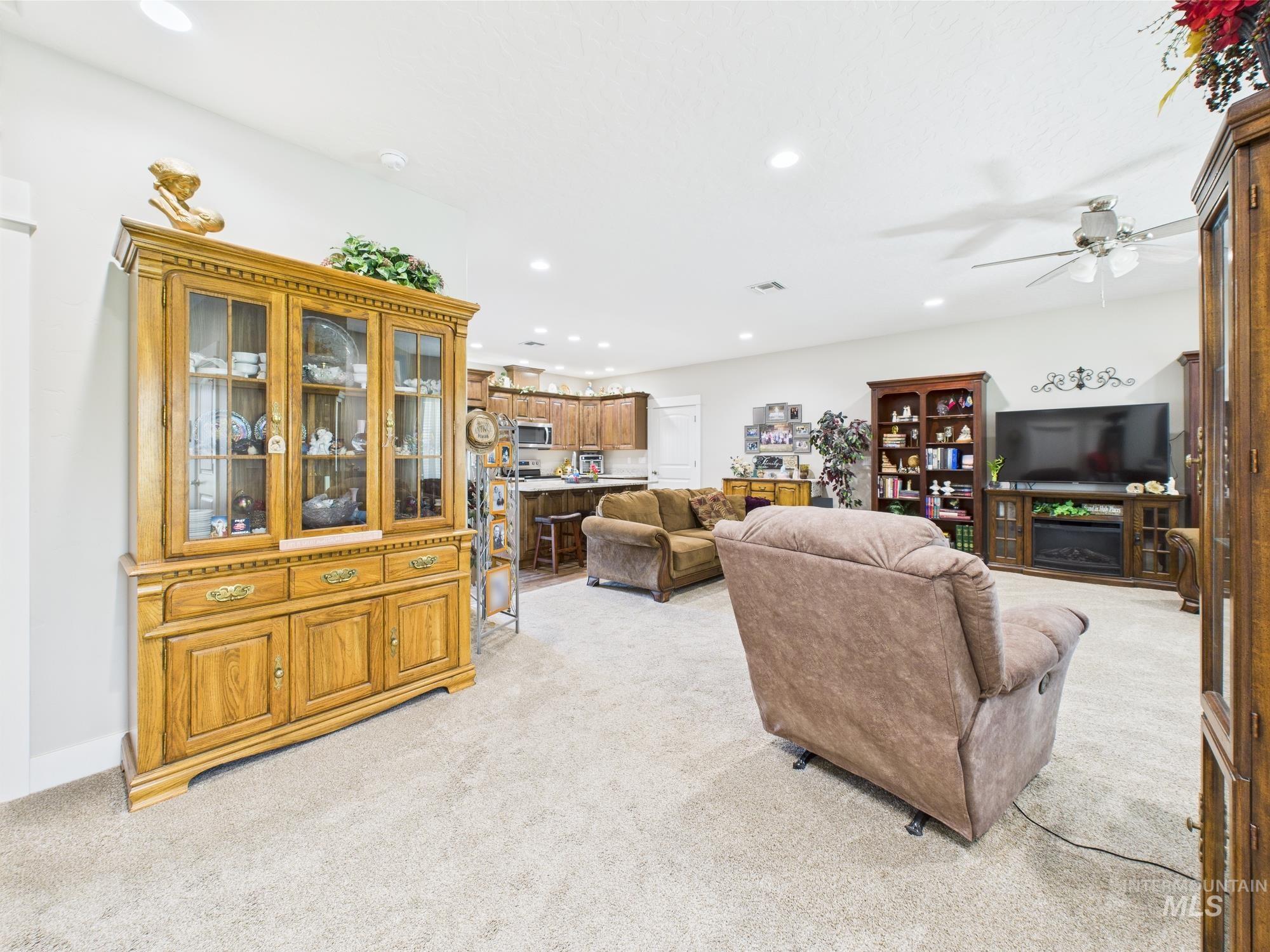 7866 Open Sky Rd Property Photo 5