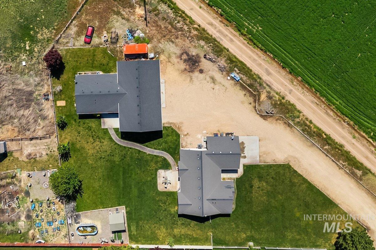 19250 Quarter Mile Ln Property Photo 8