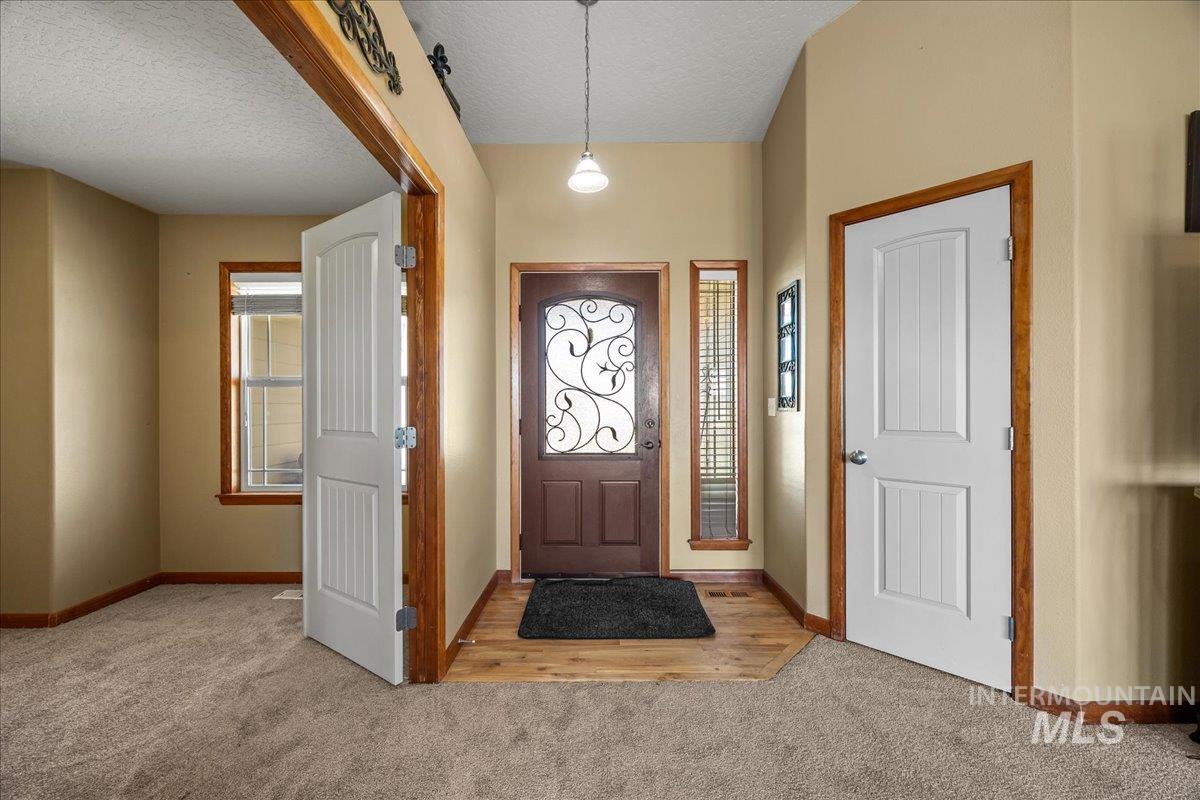 19250 Quarter Mile Ln Property Photo 10