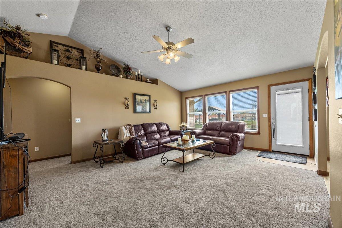 19250 Quarter Mile Ln Property Photo 11