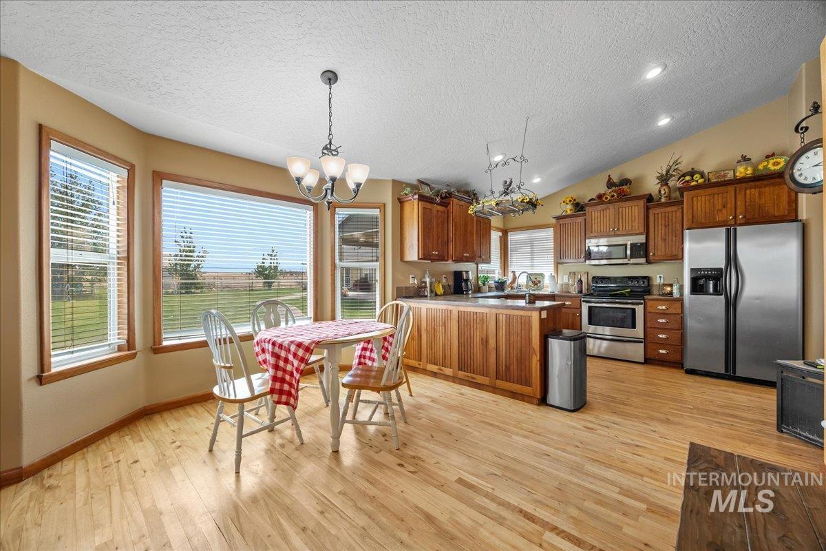 19250 Quarter Mile Ln Property Photo 14