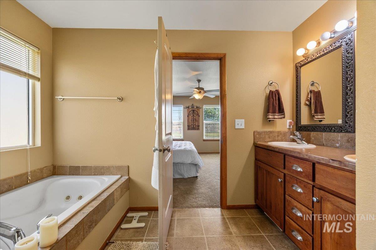 19250 Quarter Mile Ln Property Photo 28