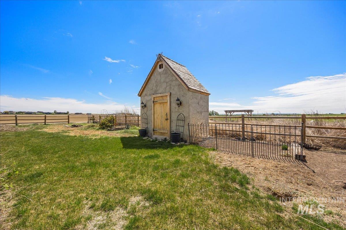 19250 Quarter Mile Ln Property Photo 32