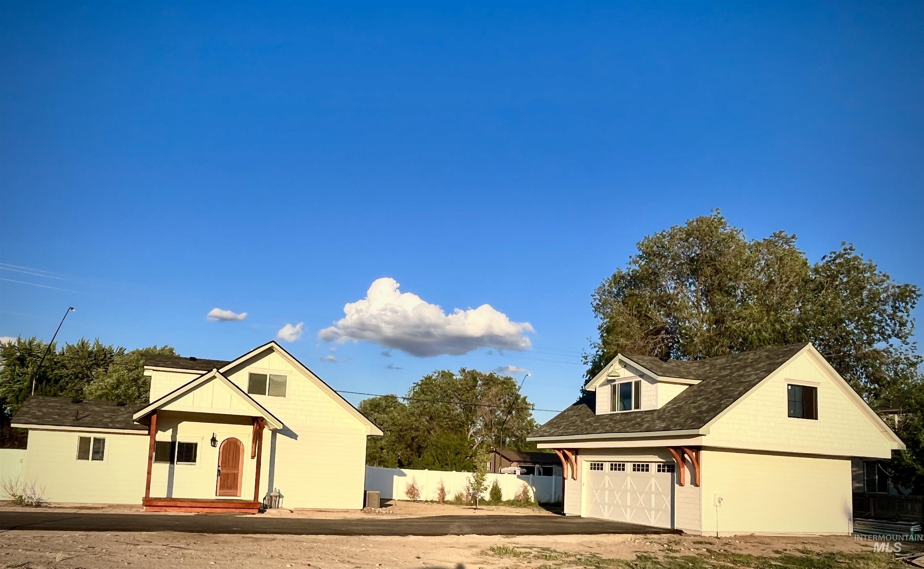 2055 S Locust Grove Road Property Photo 3