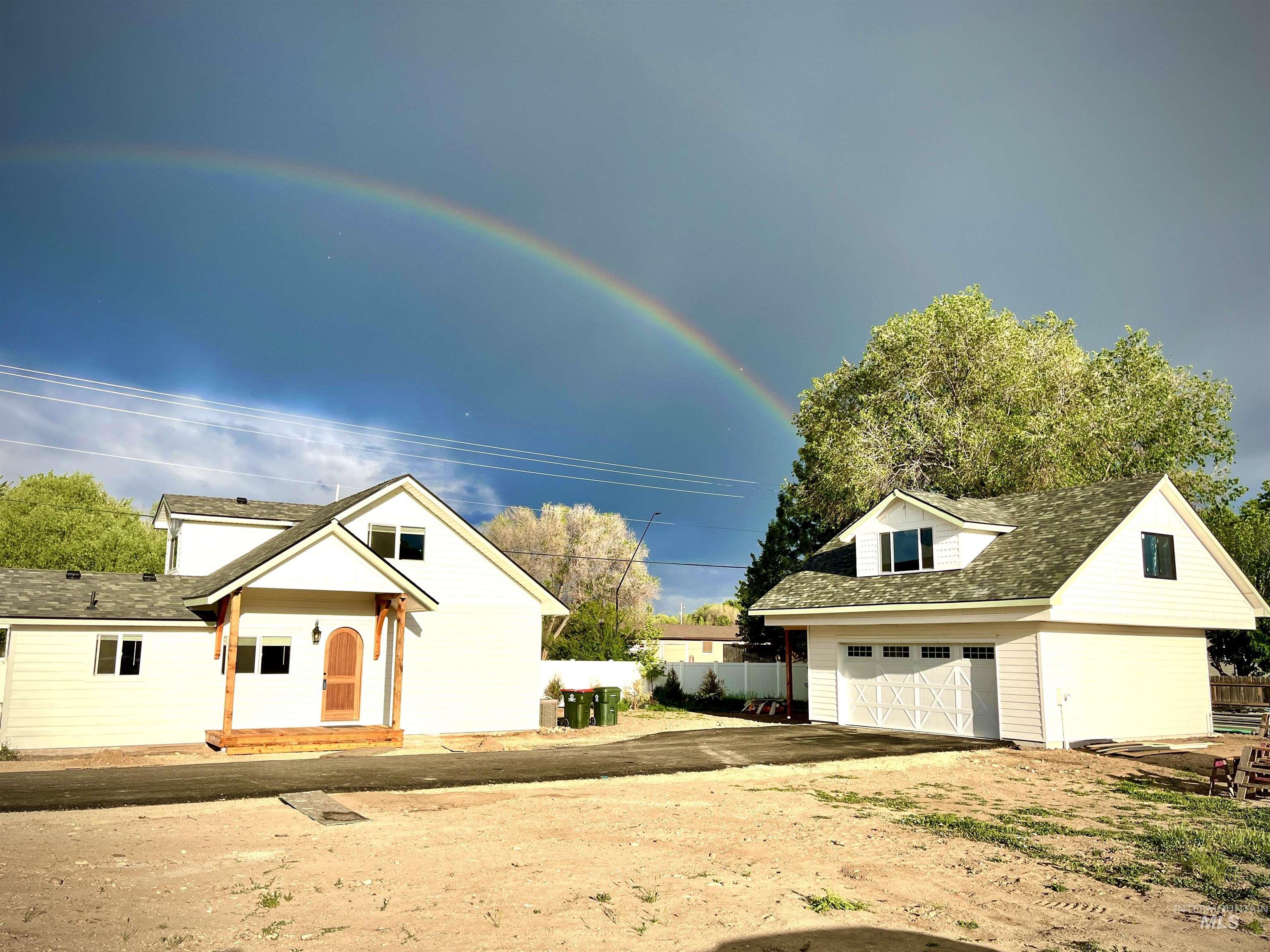 2055 S Locust Grove Road Property Photo 4