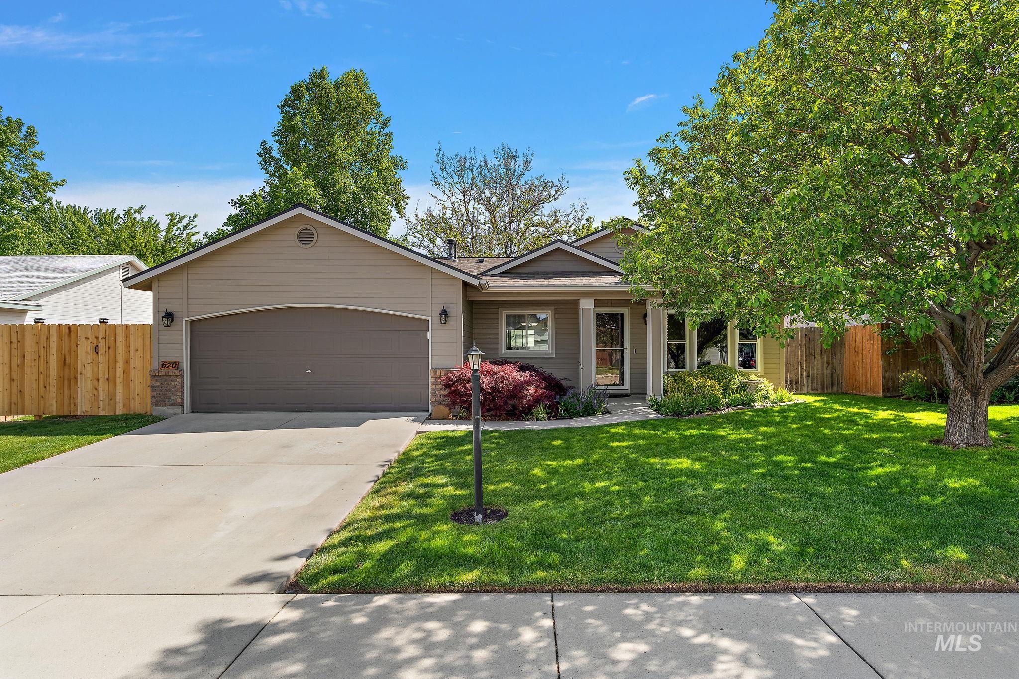 670 N Tidwell Property Photo