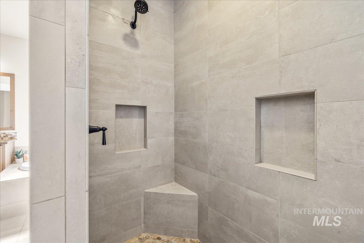 495 W Tall Prairie Dr Property Photo 22