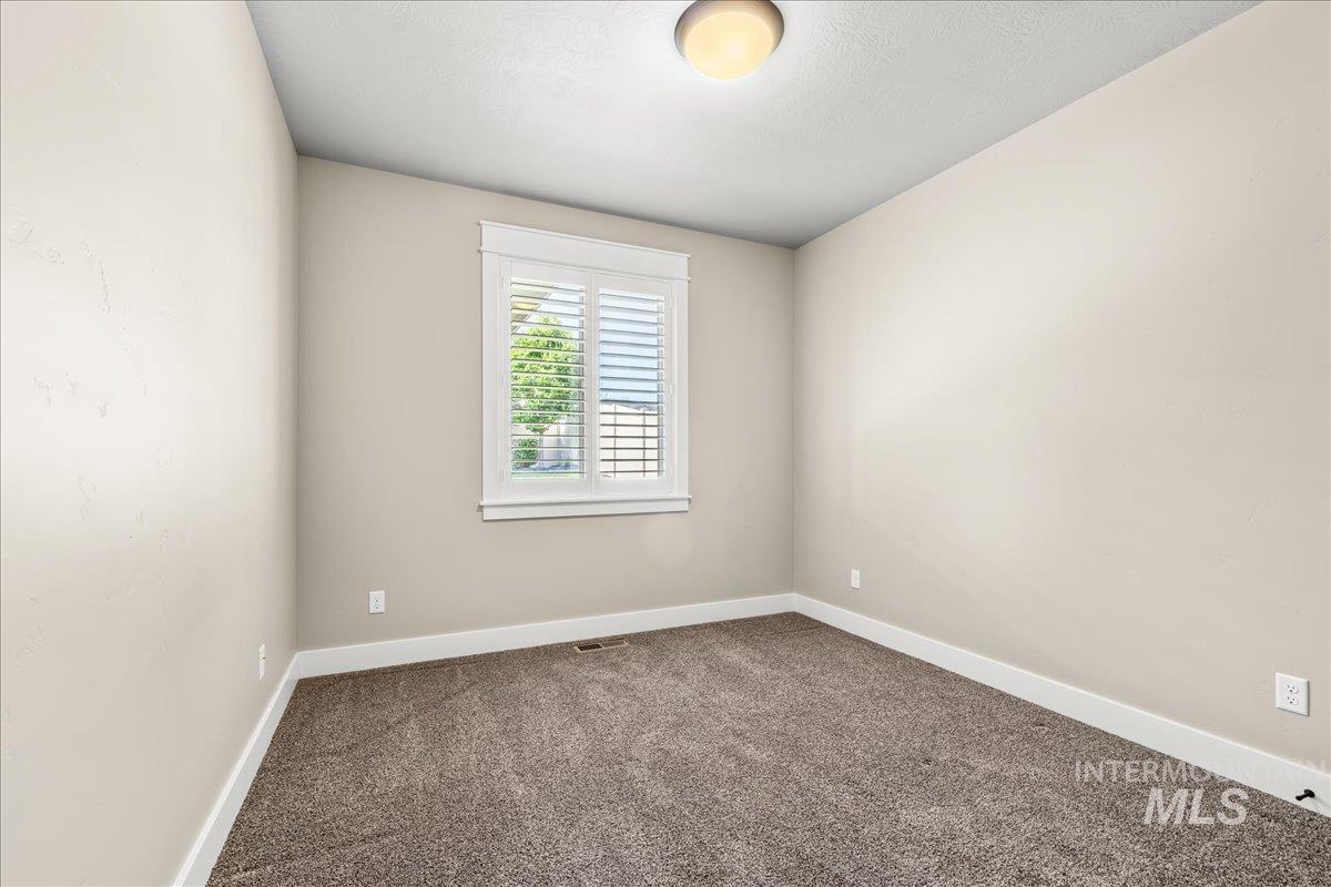 495 W Tall Prairie Dr Property Photo 26