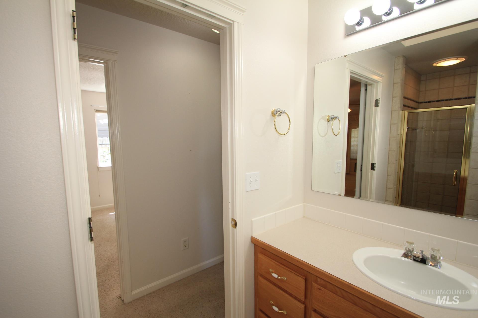 1859 N Highwood Ave Property Photo 20