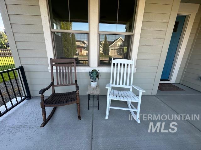 1031 E Reflect Ridge Drive Property Photo 4