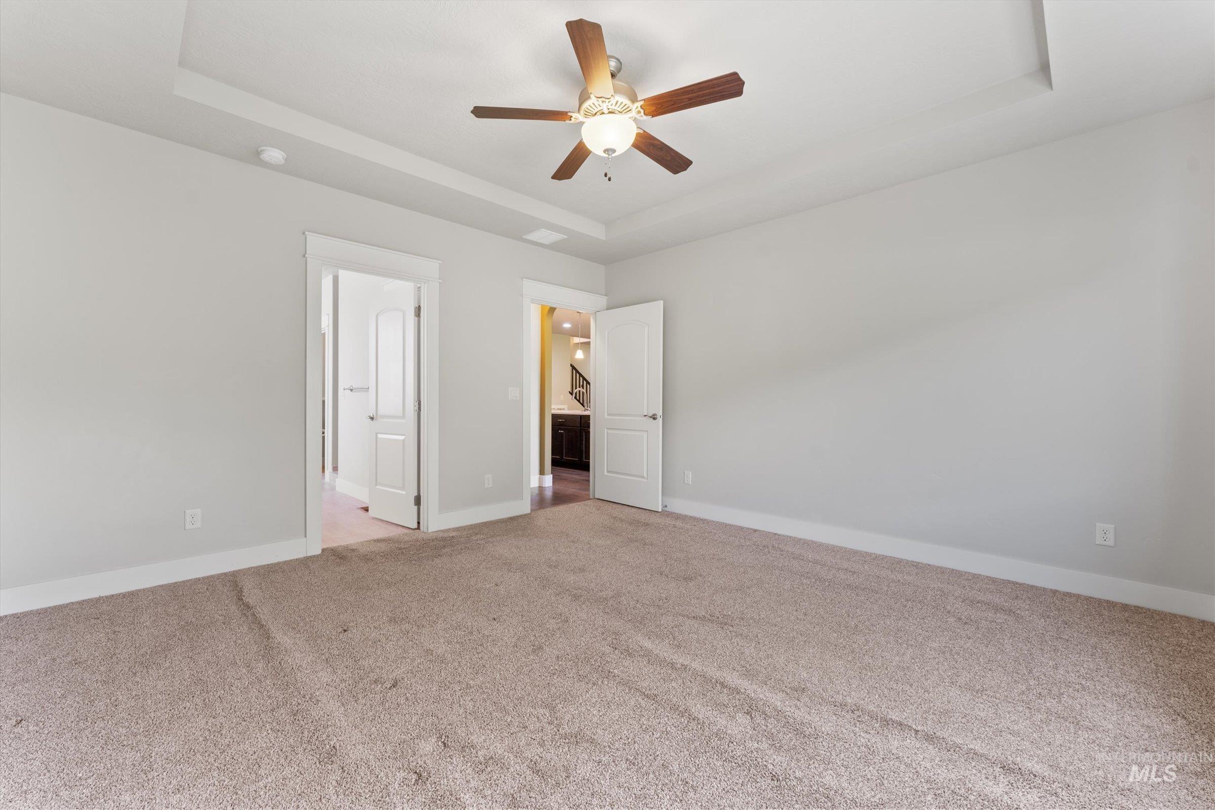 1031 E Reflect Ridge Drive Property Photo 16