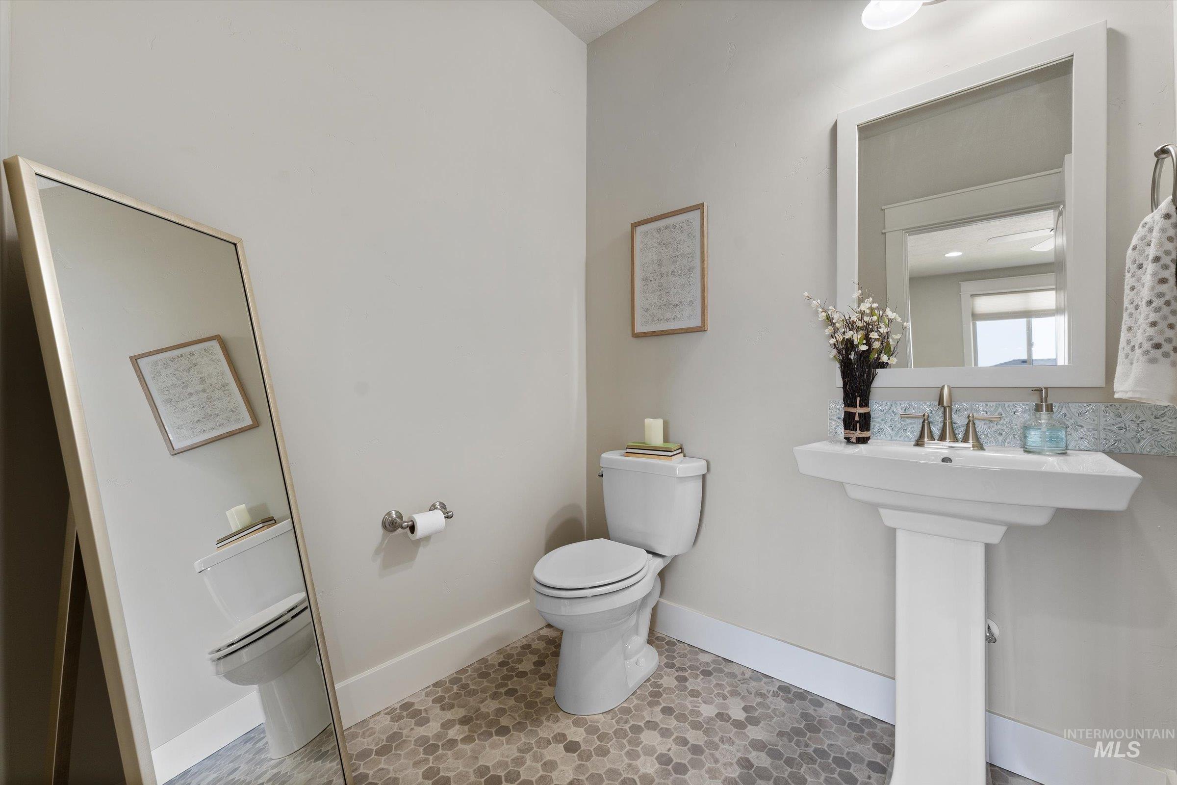 1031 E Reflect Ridge Drive Property Photo 26