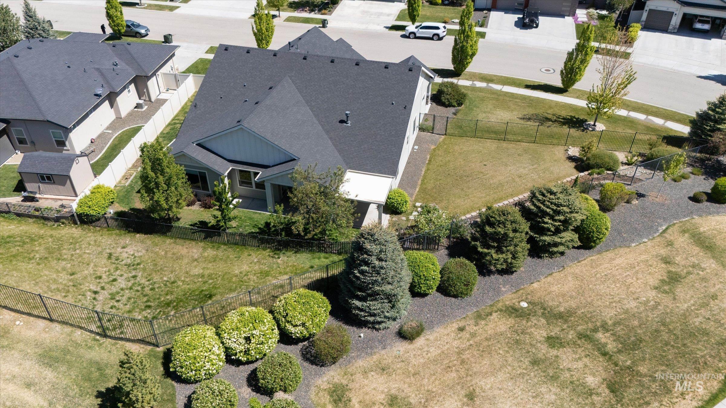 1031 E Reflect Ridge Drive Property Photo 42