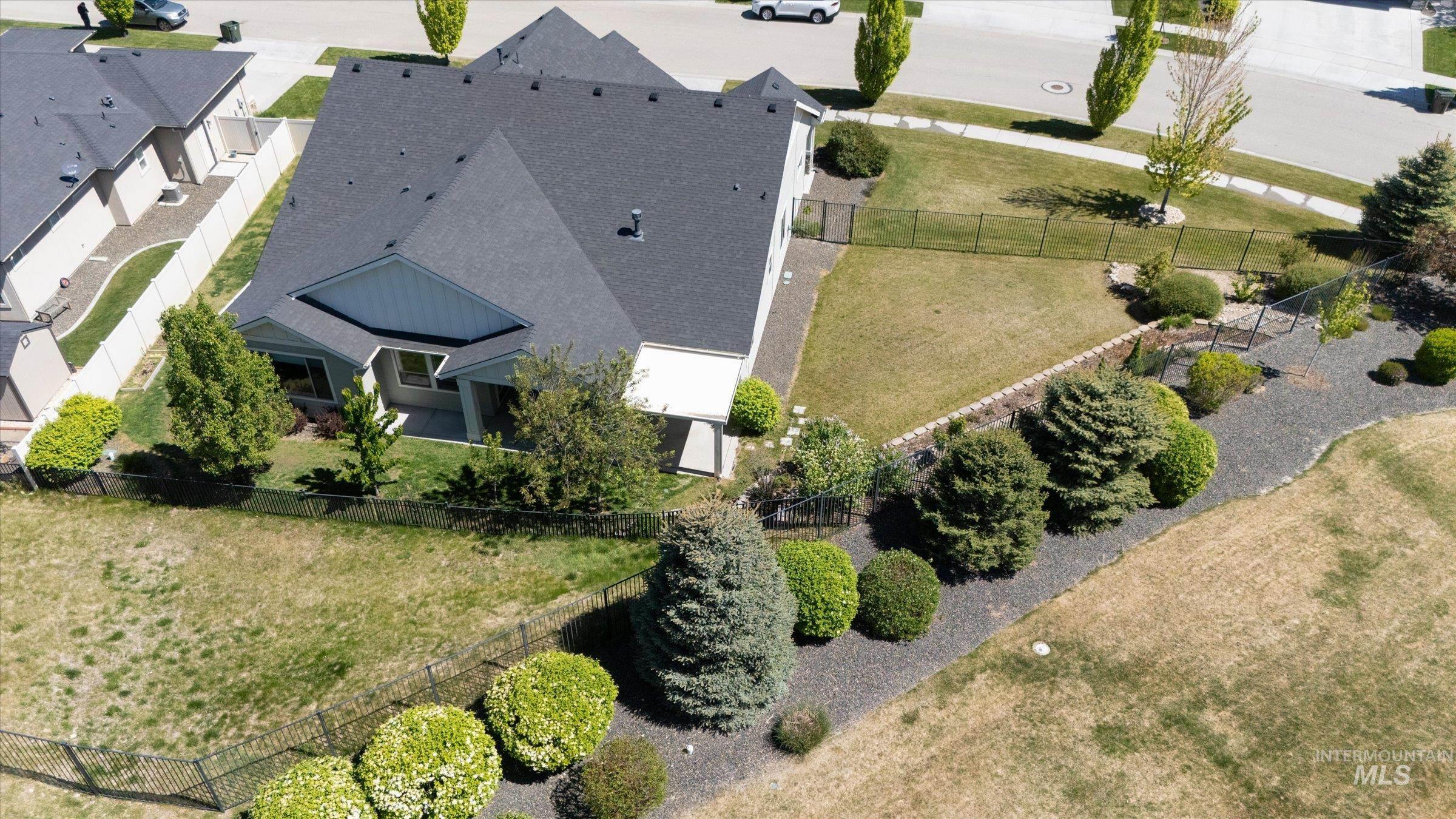 1031 E Reflect Ridge Drive Property Photo 48