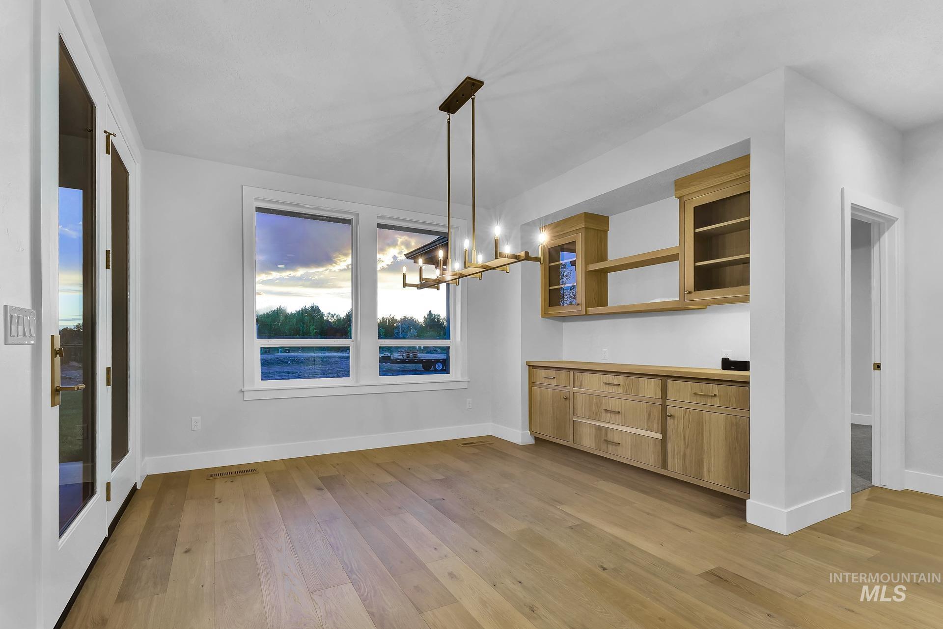251 N Boulder Ridge Way Property Photo 8