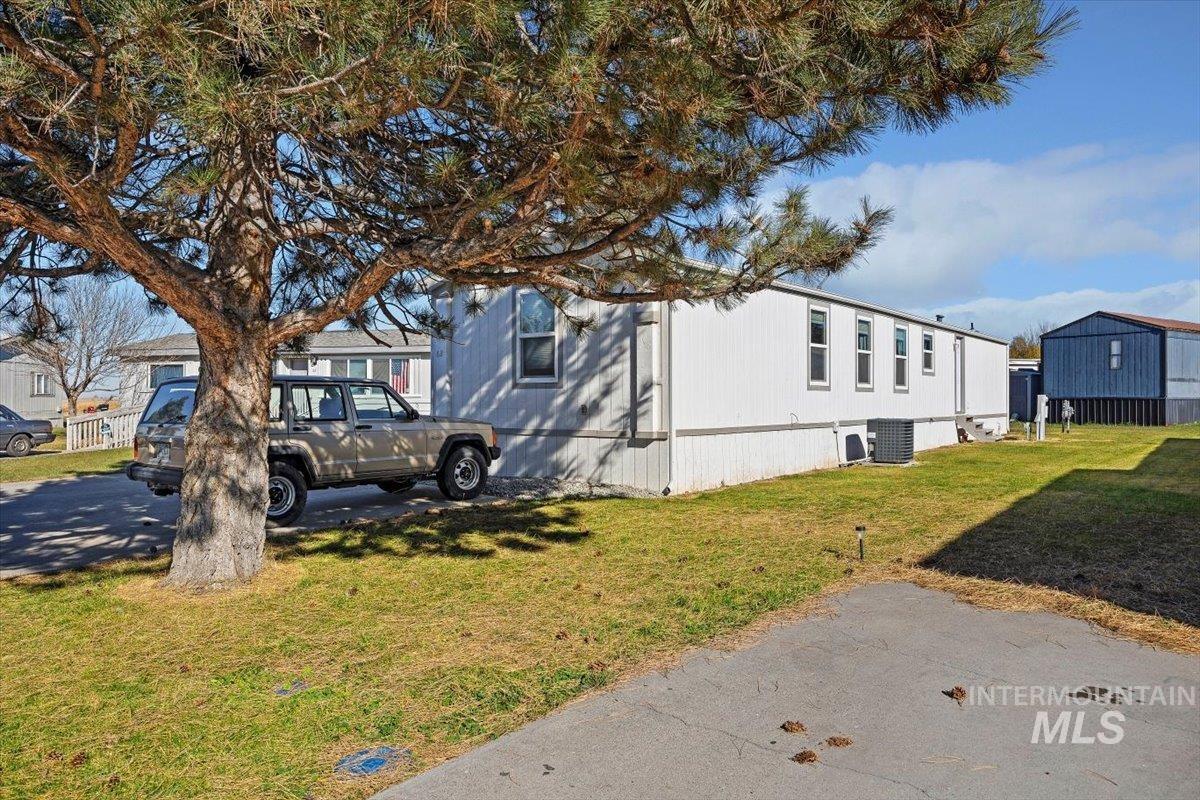 1015 N Fir St. Property Photo 22