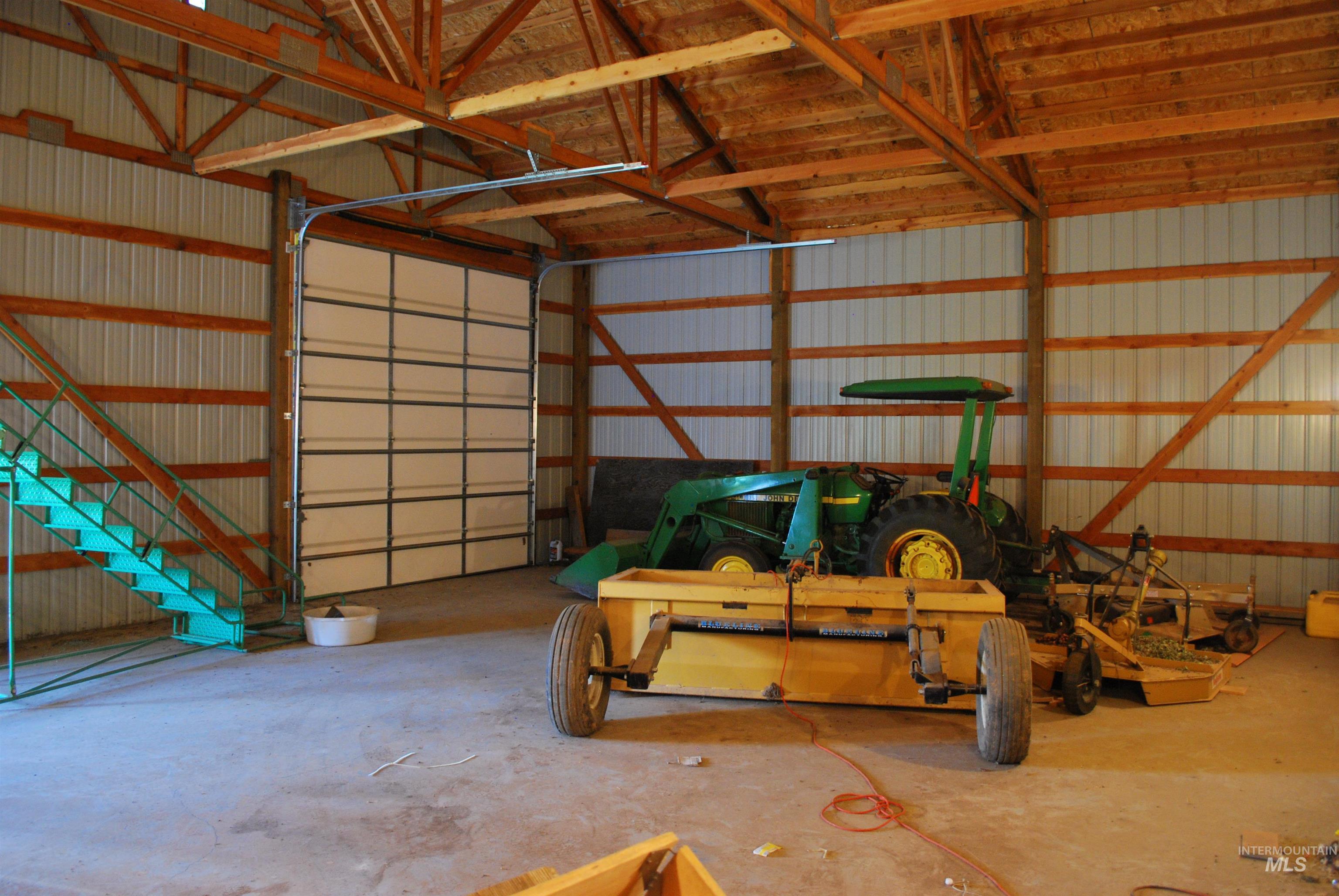 4975 Middle Road Property Photo 45