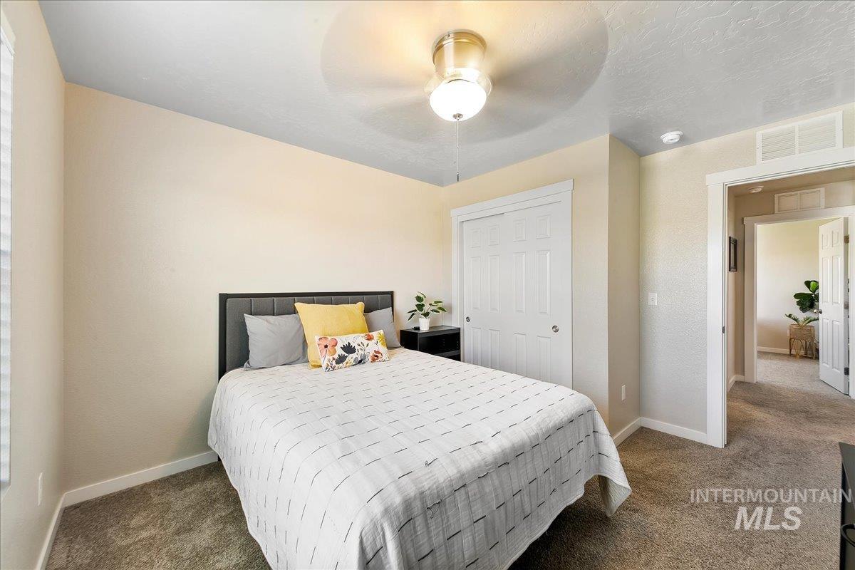 1411 Fawnsgrove Way Property Photo 7