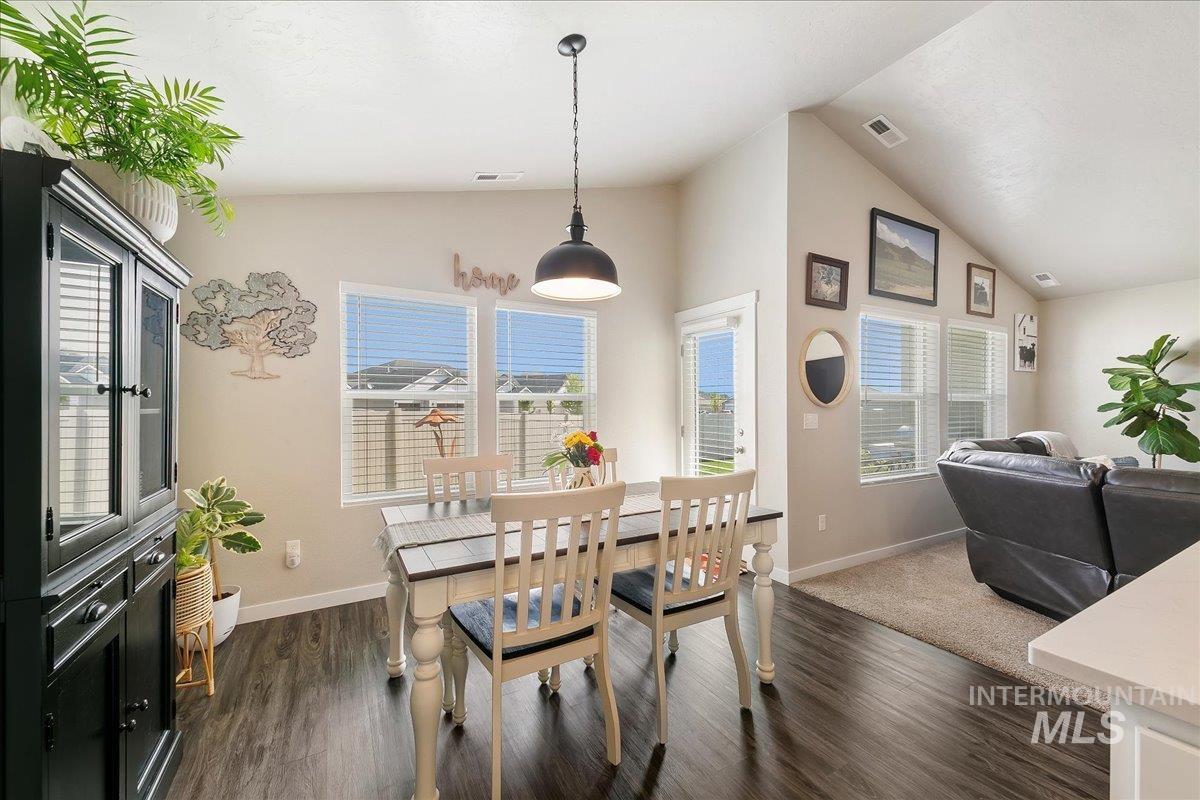 1411 Fawnsgrove Way Property Photo 17