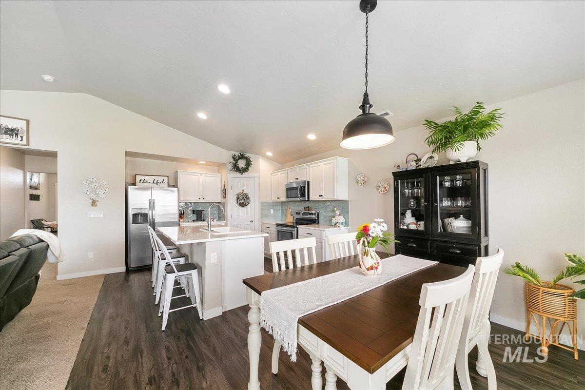 1411 Fawnsgrove Way Property Photo 19